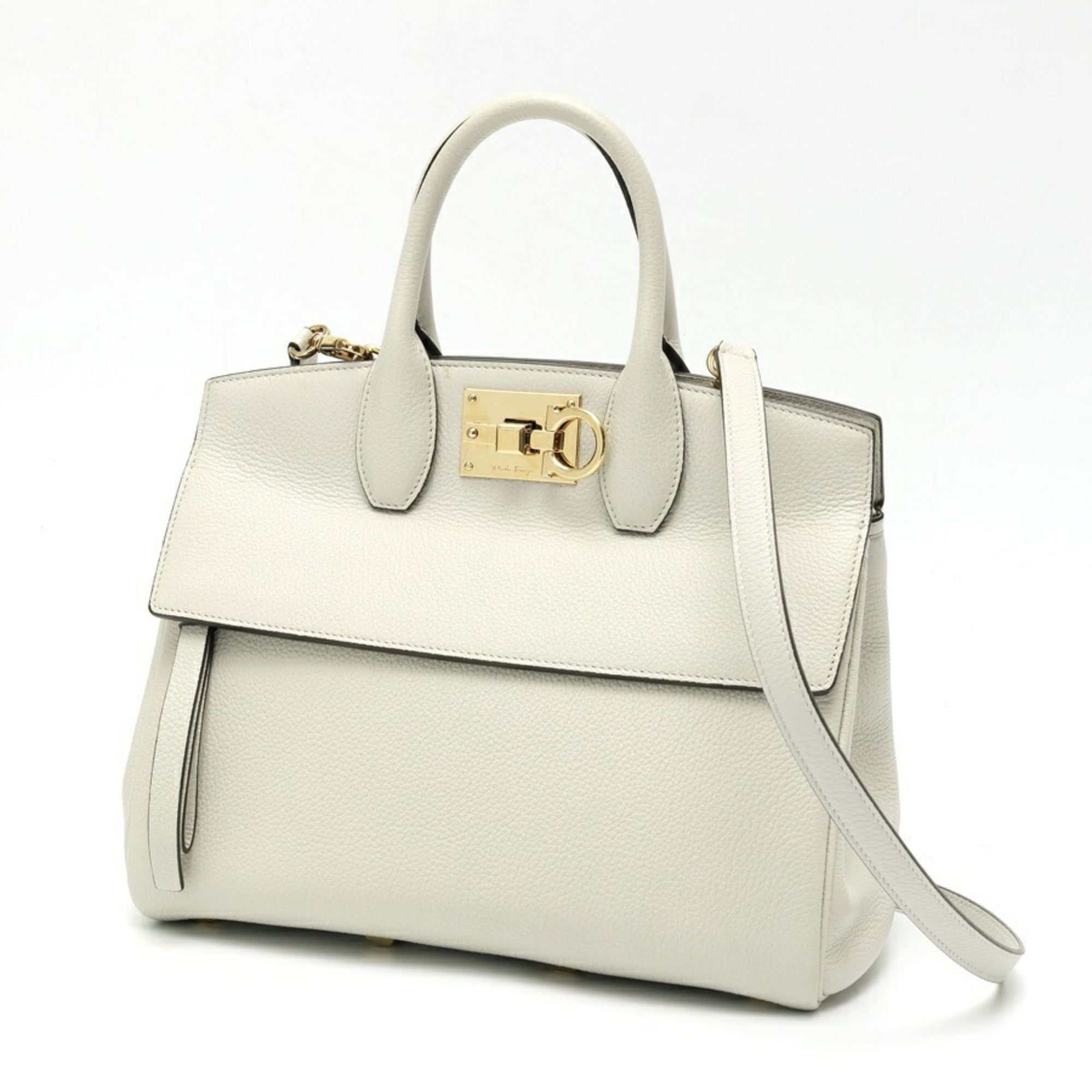 Salvatore Ferragamo Light Gray Leather Handbag (Pre-Owned)