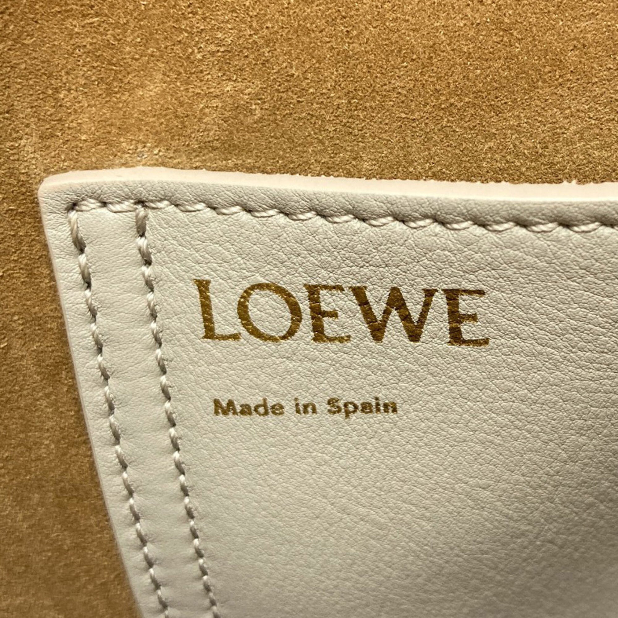 Loewe Gray Leather Shoulder Bag (Pre-Owned)