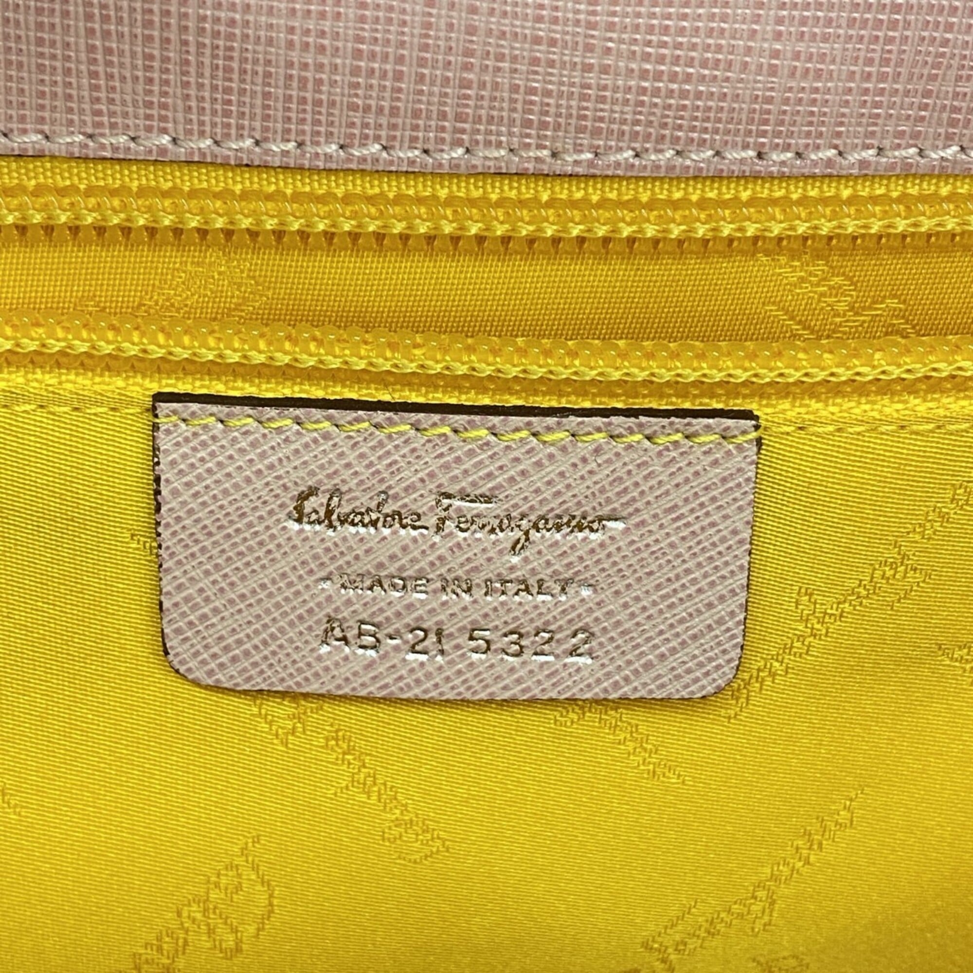 Salvatore Ferragamo Pink Leather Handbag (Pre-Owned)