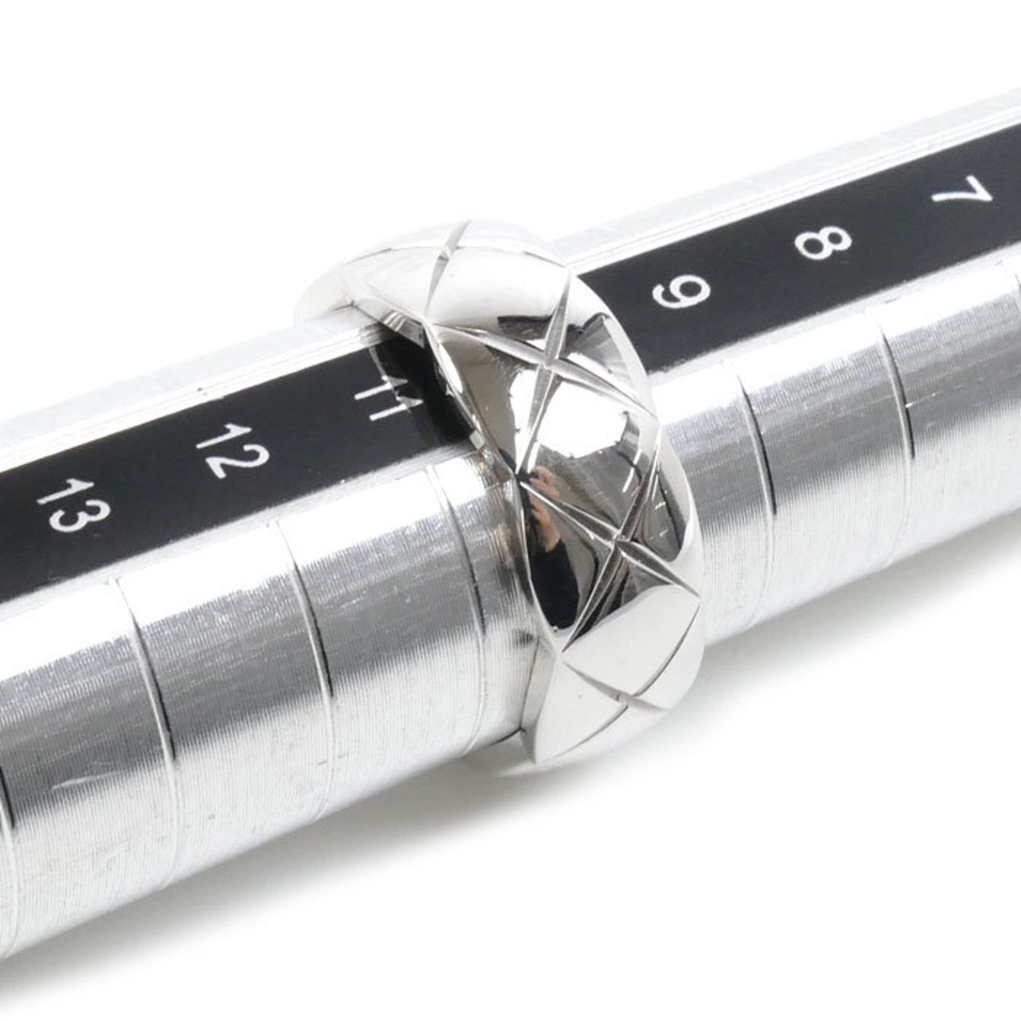 Chanel White Gold (18K) Band Ring (Pre-Owned)