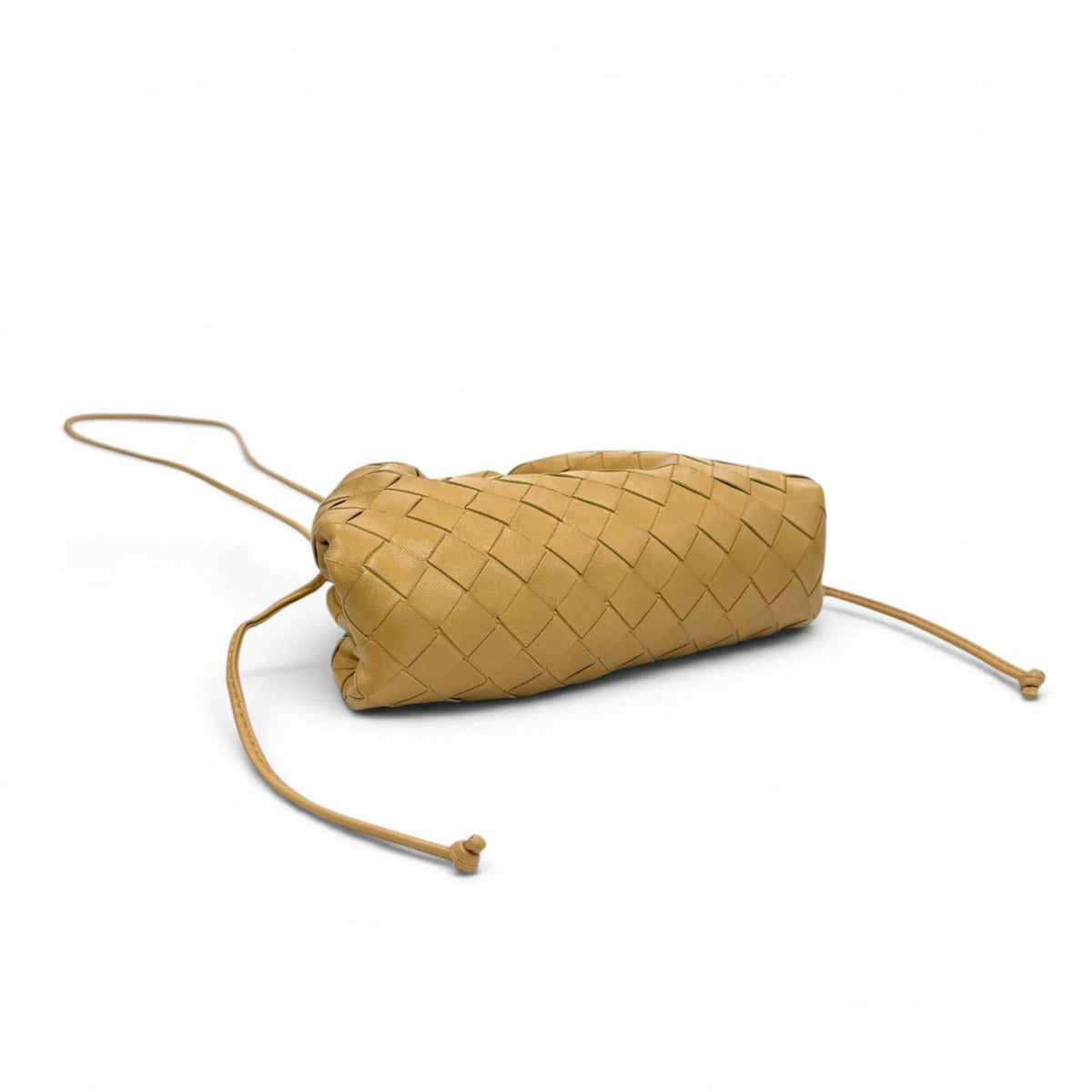 Bottega Veneta Beige Leather Pouch Shoulder Bag (Pre-Owned)