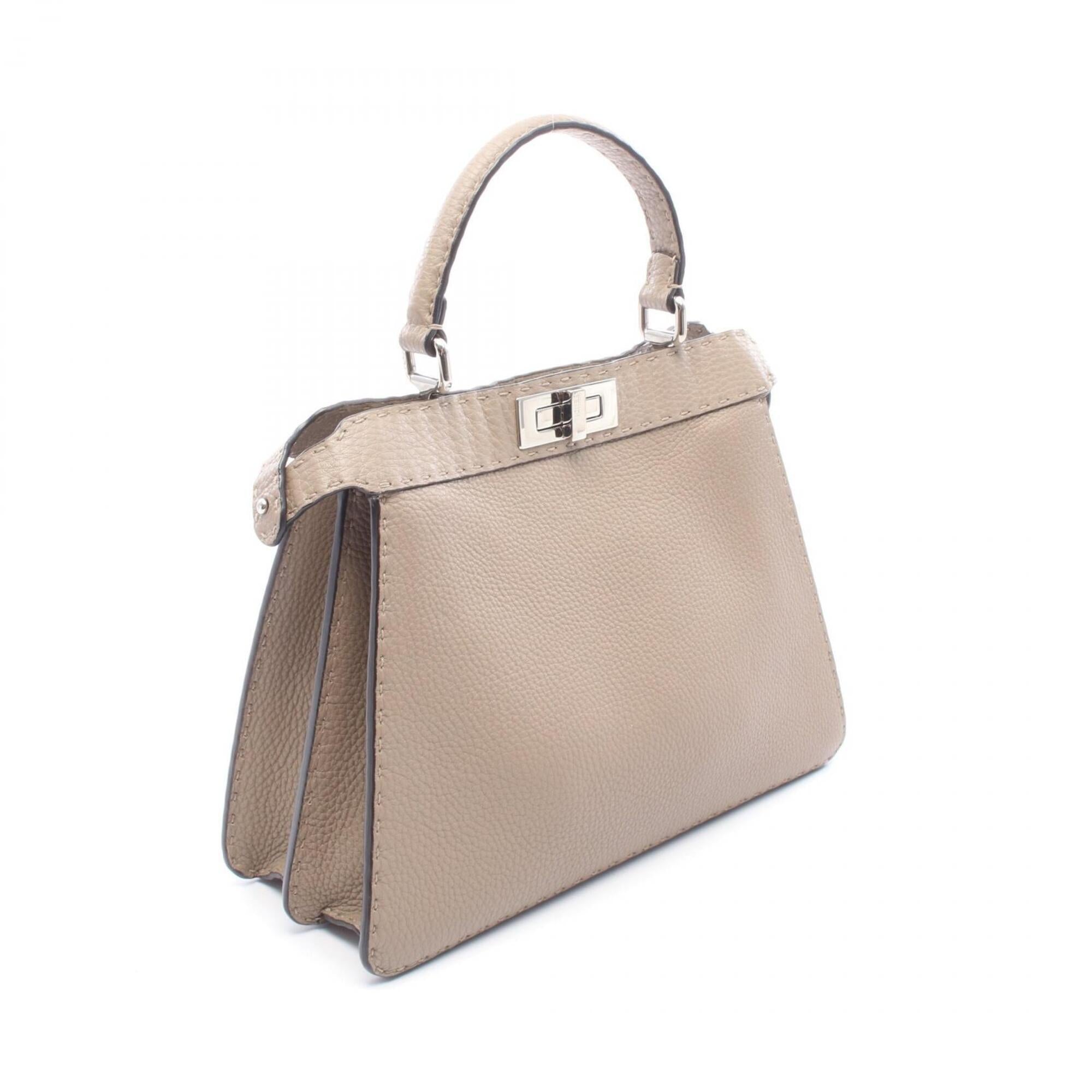 Fendi Beige Leather Handbag (Pre-Owned)