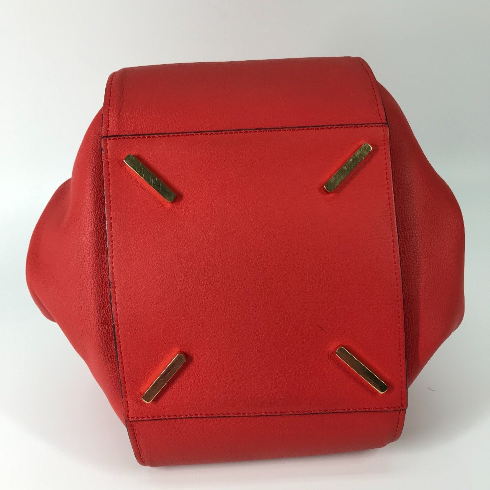 Loewe Red Leather Handbag (Pre-Owned)