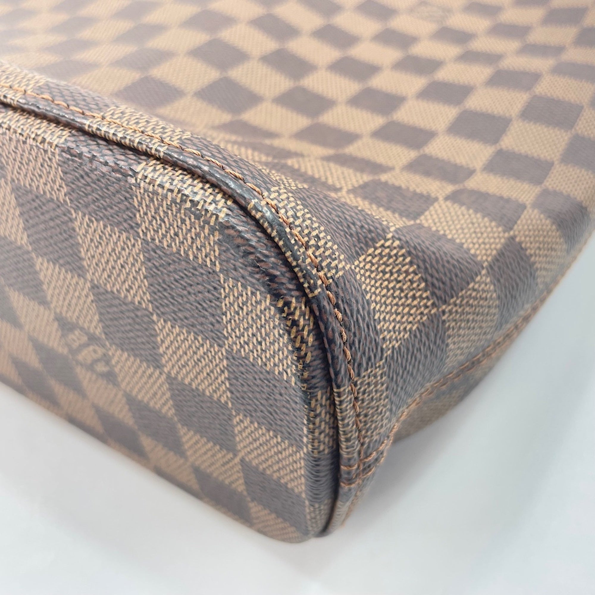 Louis Vuitton Brown Tote Bag (Pre-Owned)