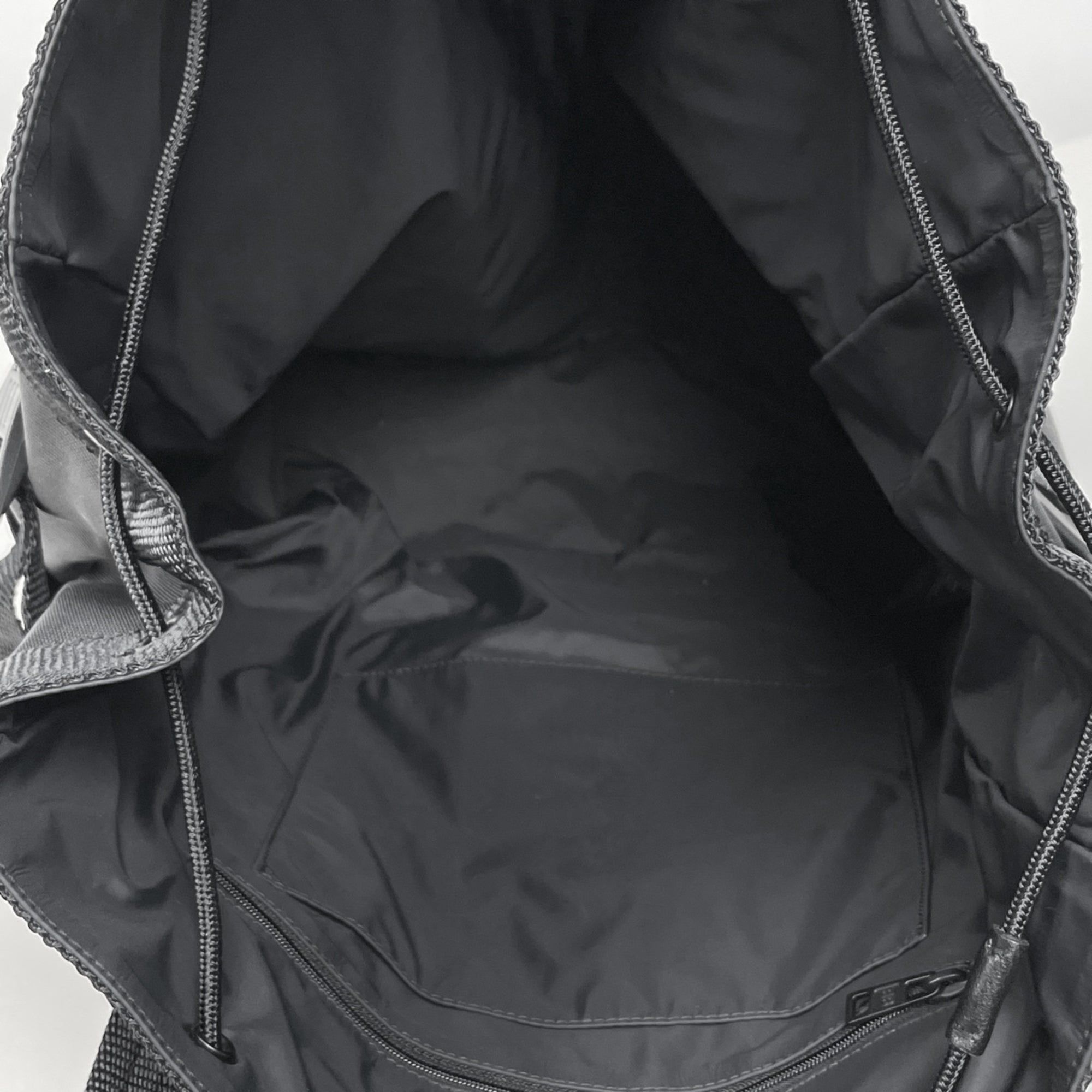 Balenciaga Black Nylon Tote Bag (Pre-Owned)