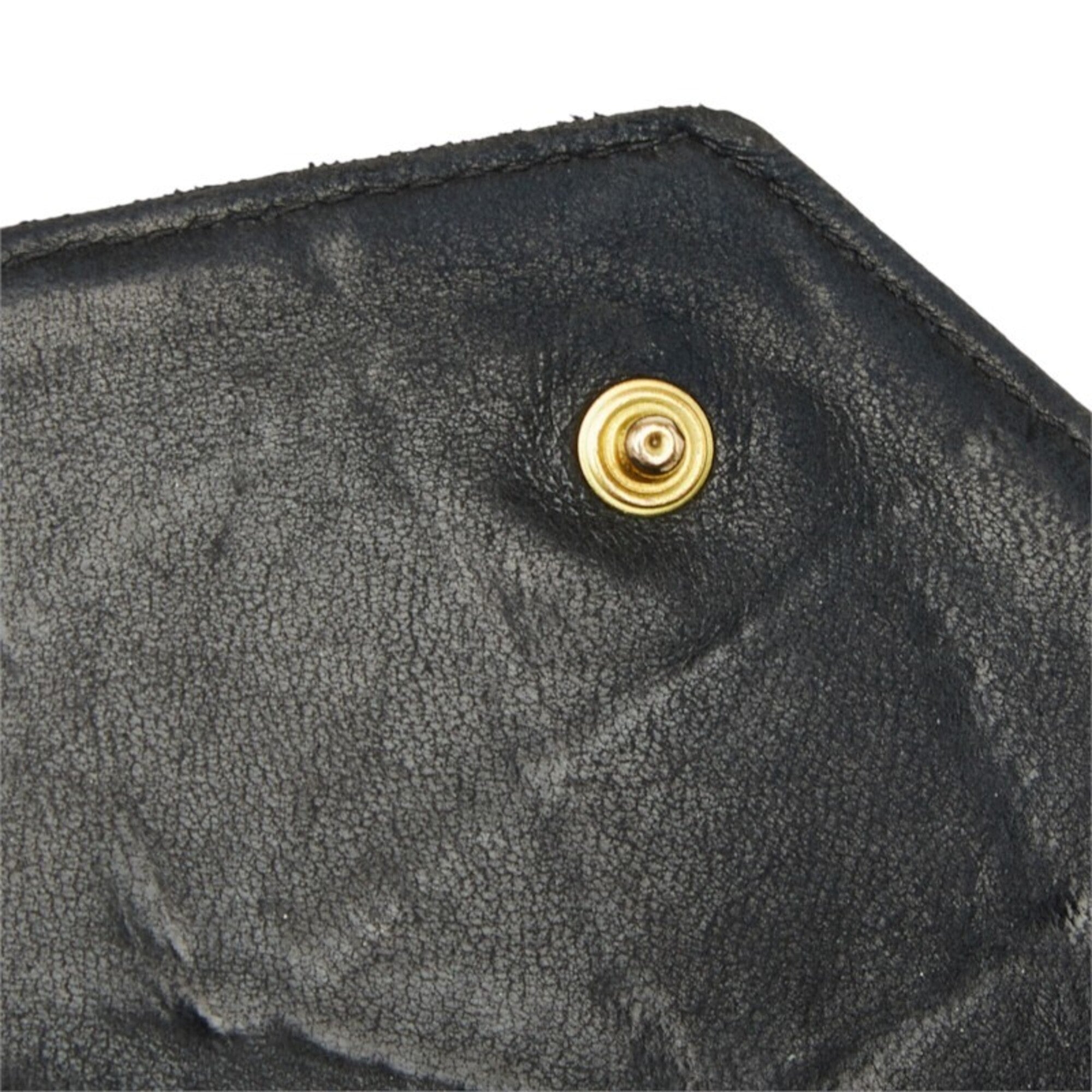 Chanel Black Leather Wallet (Bi-Fold) (Pre-Owned)
