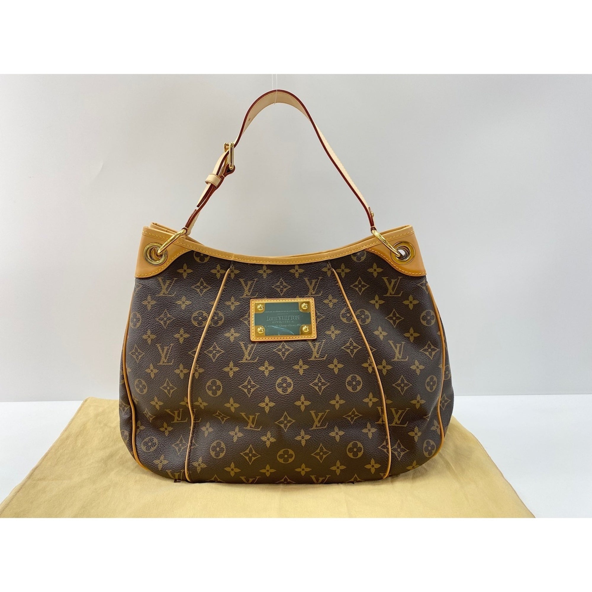 Louis Vuitton Monogram Brown Monogram Shoulder Bag (Pre-Owned)