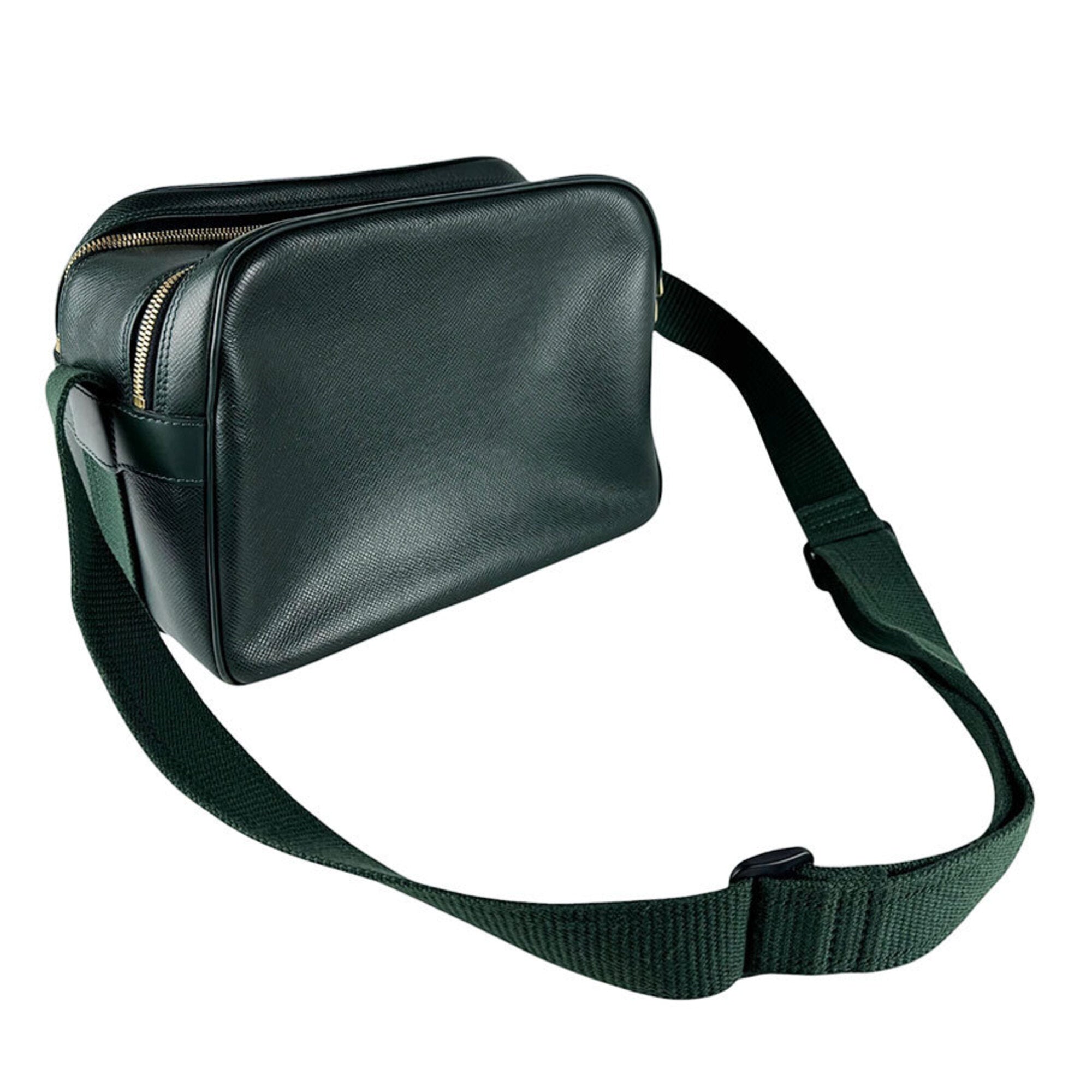 Louis Vuitton Episea Taiga Leather Shoulder Bag (Pre-Owned)