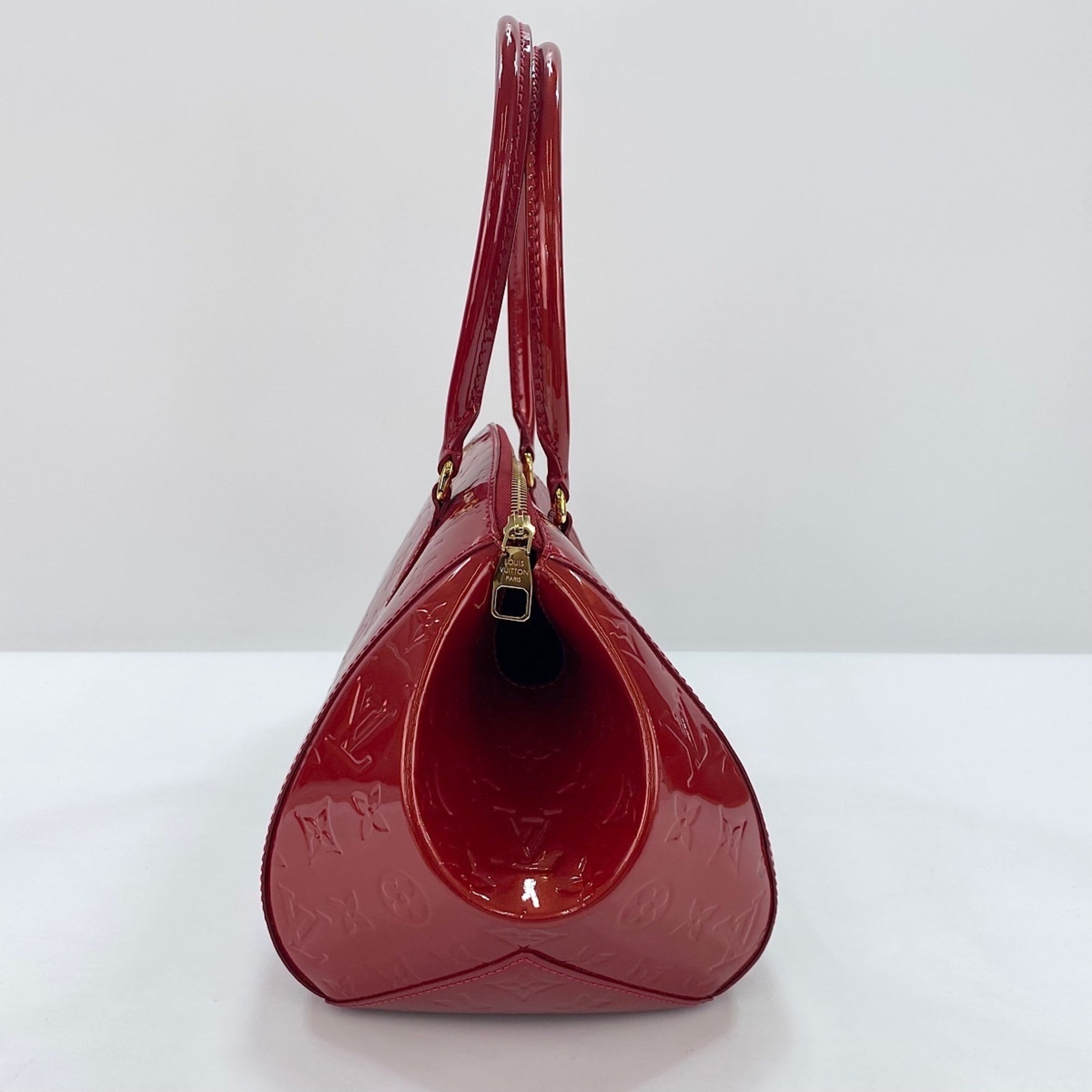 Louis Vuitton Red Color Shoulder Bag (Pre-Owned)