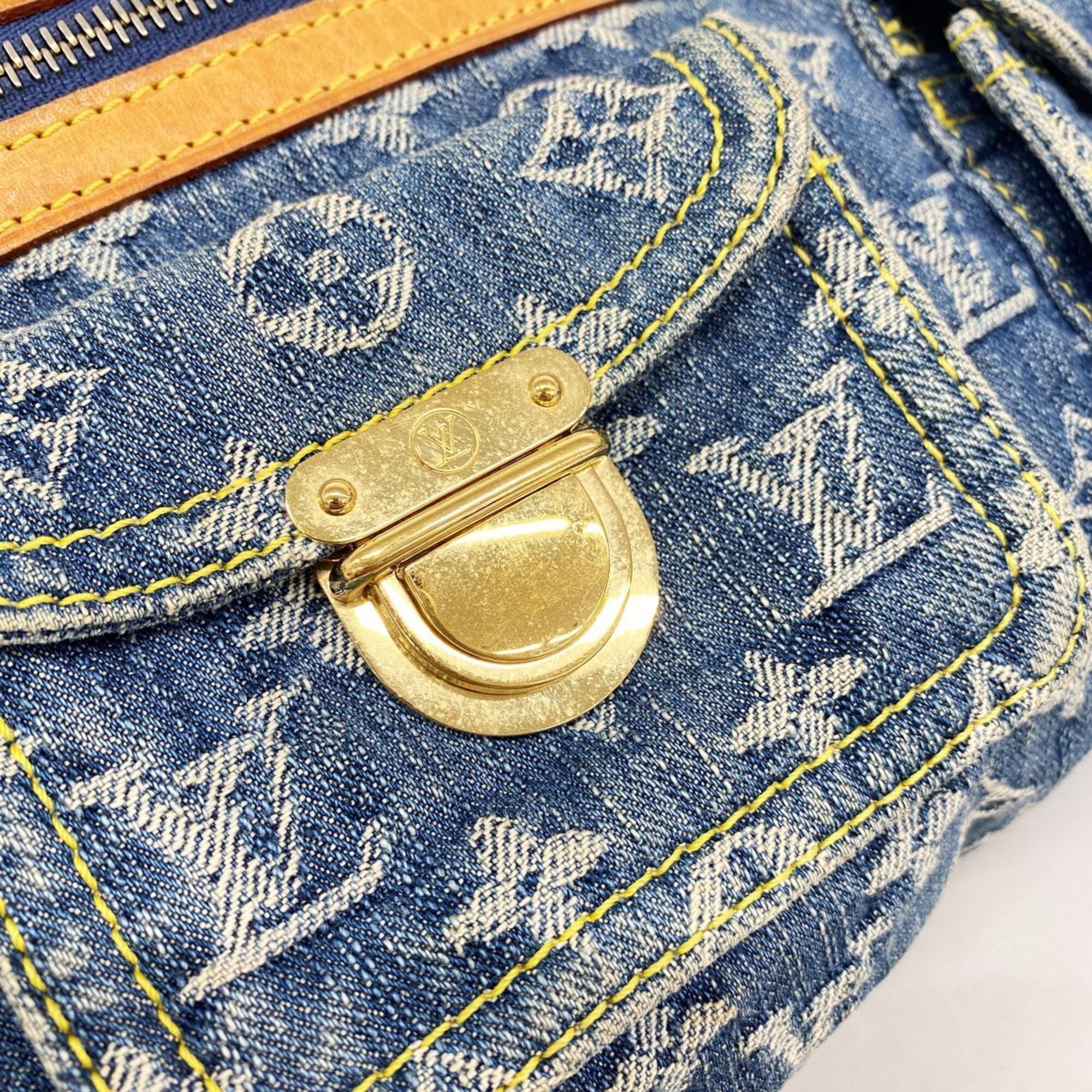 Louis Vuitton Blue Shoulder Bag (Pre-Owned)