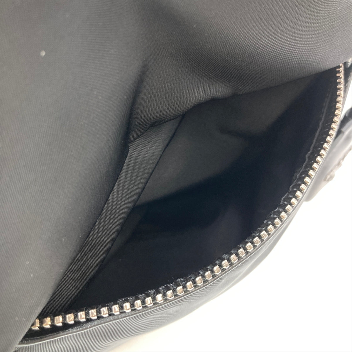 Prada Black Nylon Shoulder Bag (Pre-Owned)