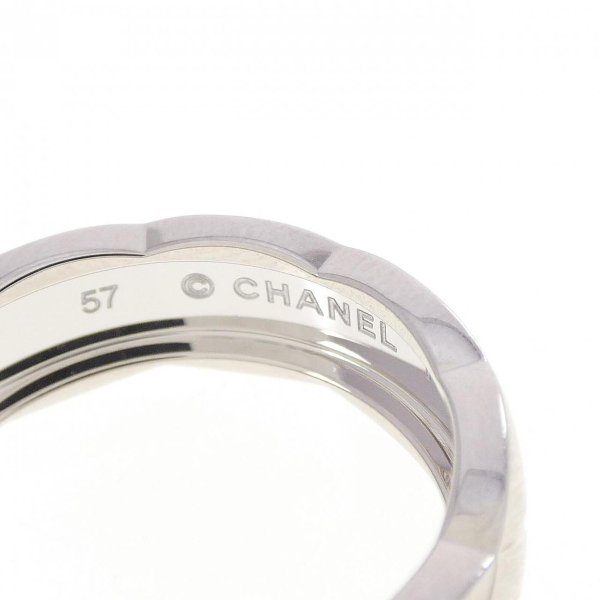 Chanel White Gold White Gold (18K) Band Ring (Pre-Owned)