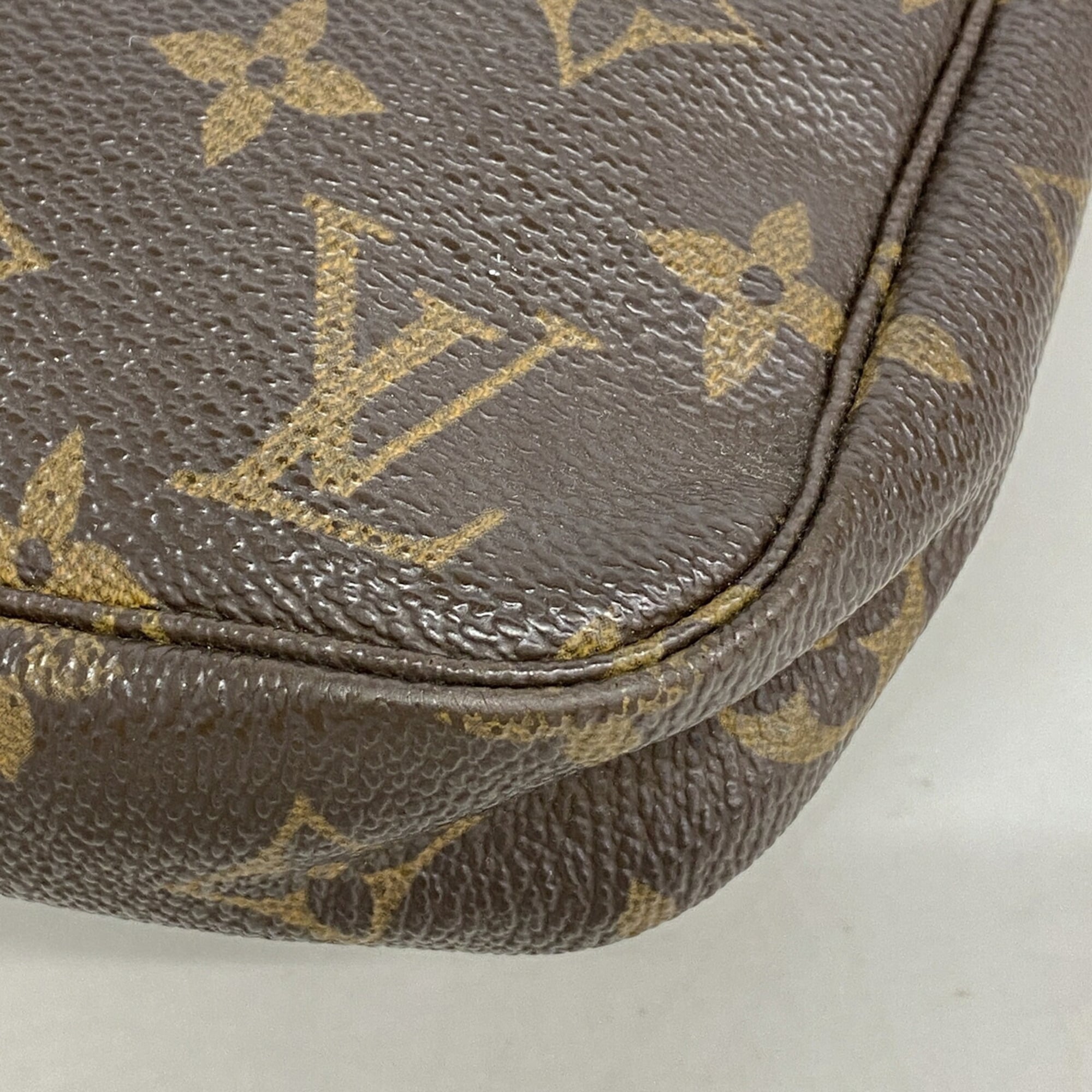 Louis Vuitton Brown Pouch (Pre-Owned)