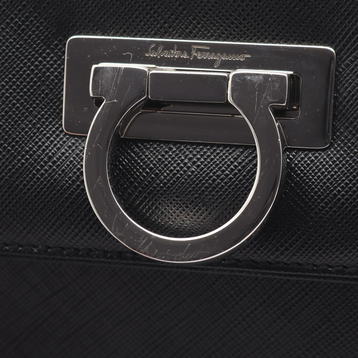 Salvatore Ferragamo Black Leather Handbag (Pre-Owned)