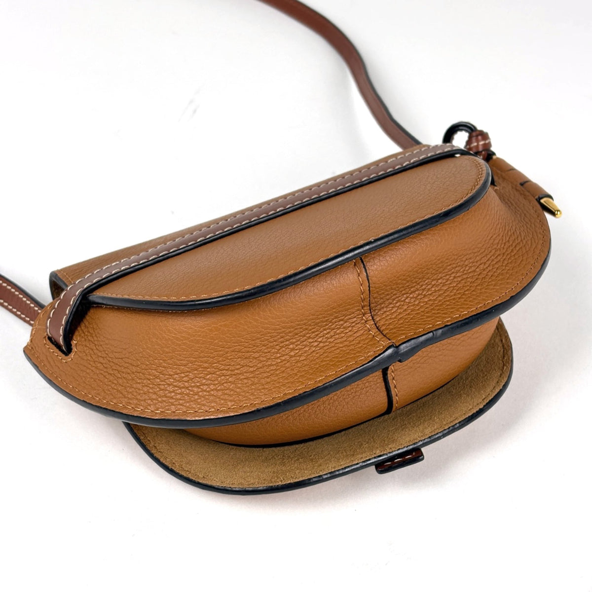 Loewe Brown Leather Shoulder Bag (Pre-Owned)