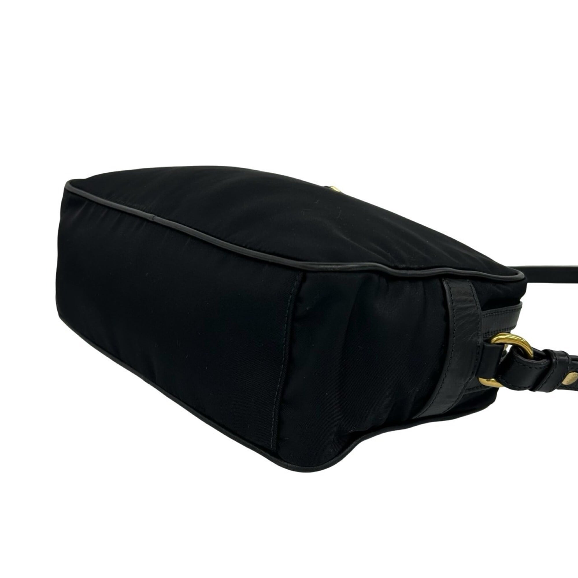 Prada Black Nylon Leather Pochette Shoulder Bag (Pre-Owned)