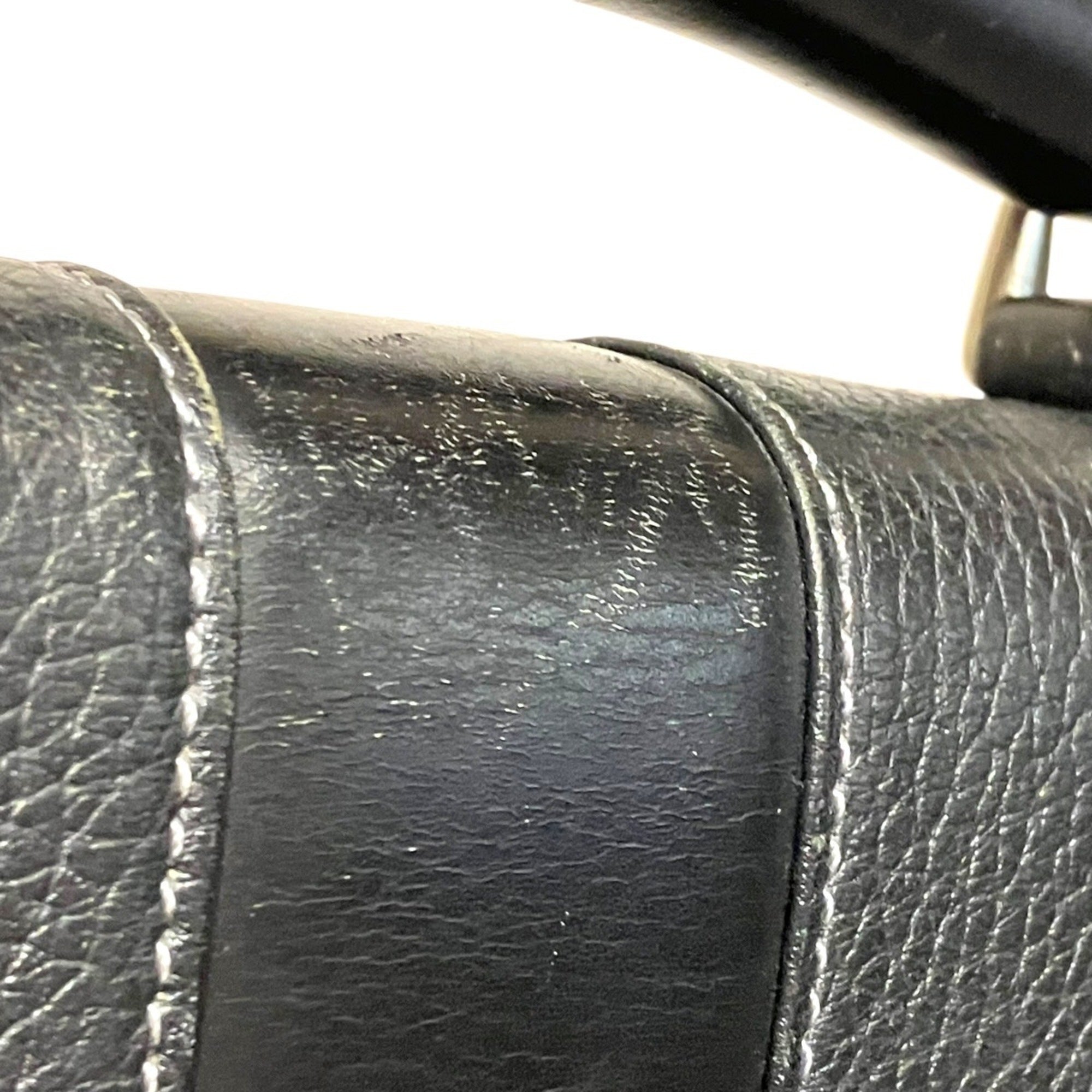 Burberry Black Leather (Pre-Owned)