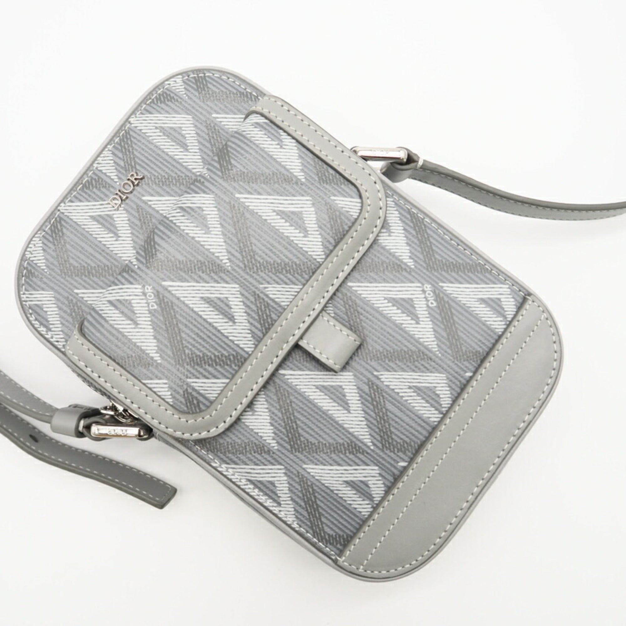 Christian Dior Gray White Leather Shoulder Bag (Pre-Owned)