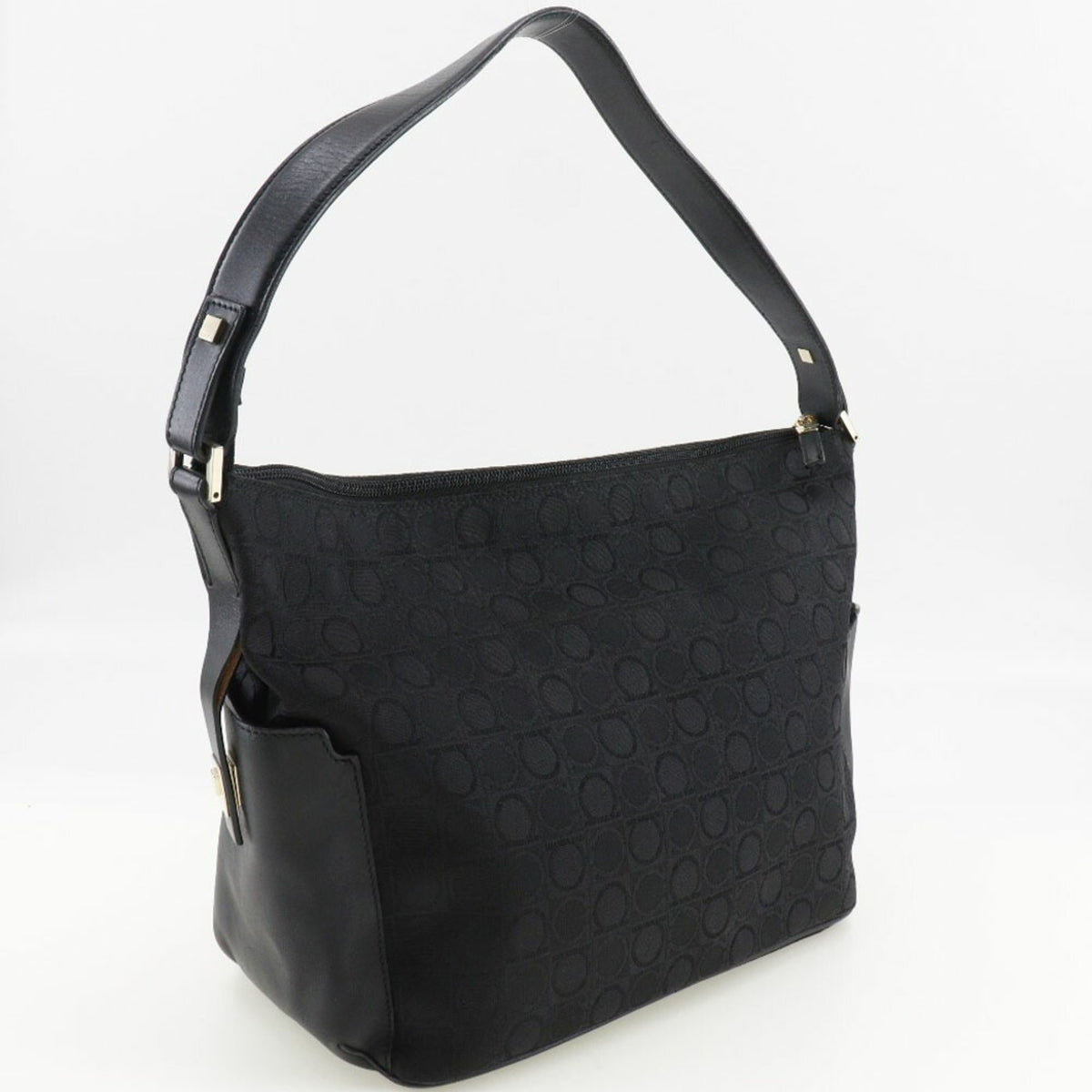 Salvatore Ferragamo Gancini Black Canvas Shoulder Bag (Pre-Owned)
