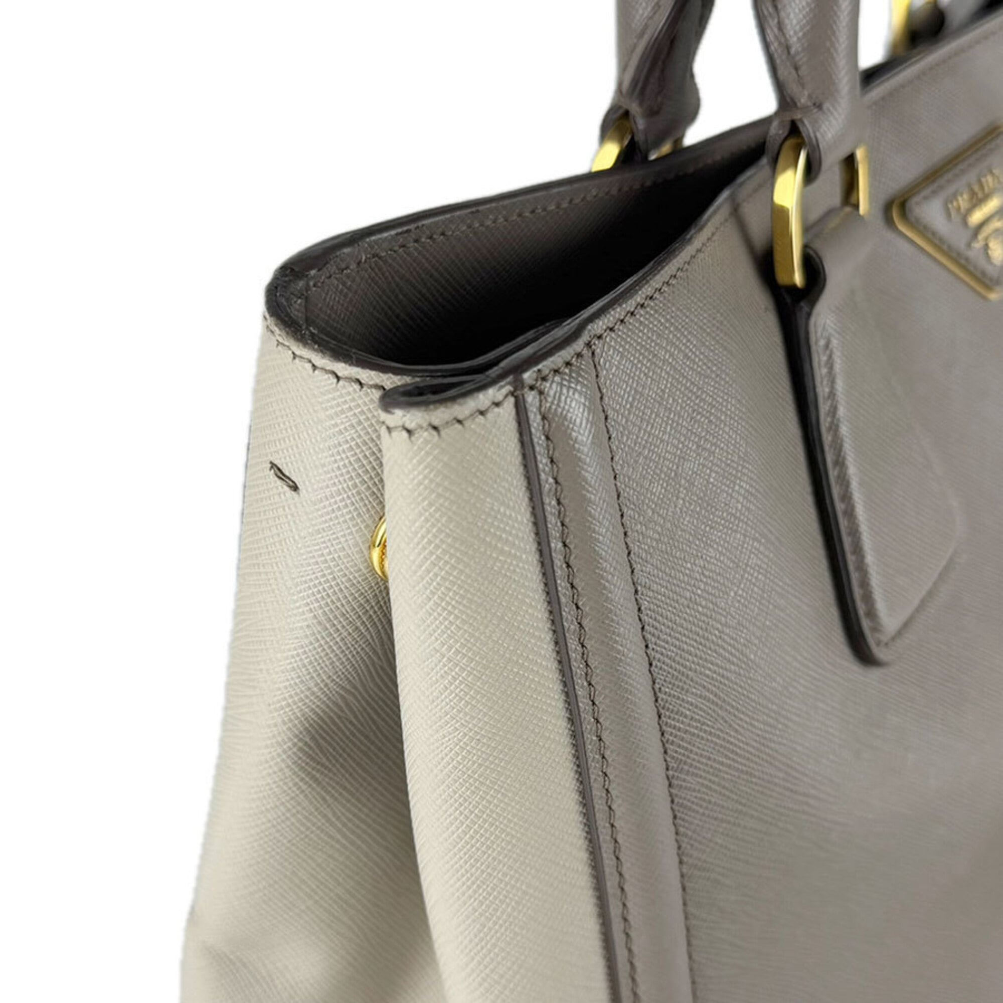 Prada Gray Leather Handbag Shoulder Bag (Pre-Owned)