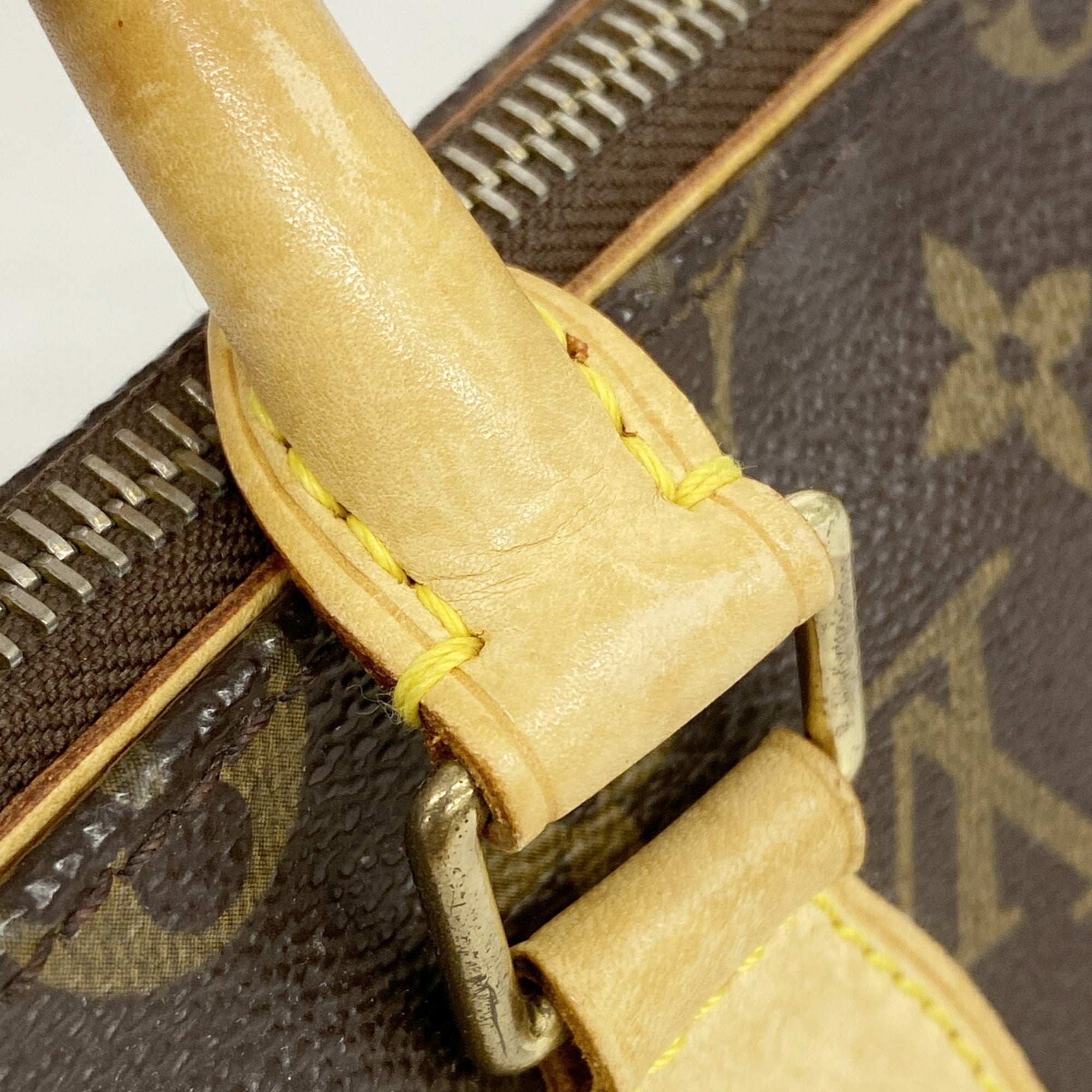Louis Vuitton Brown Handbag (Pre-Owned)