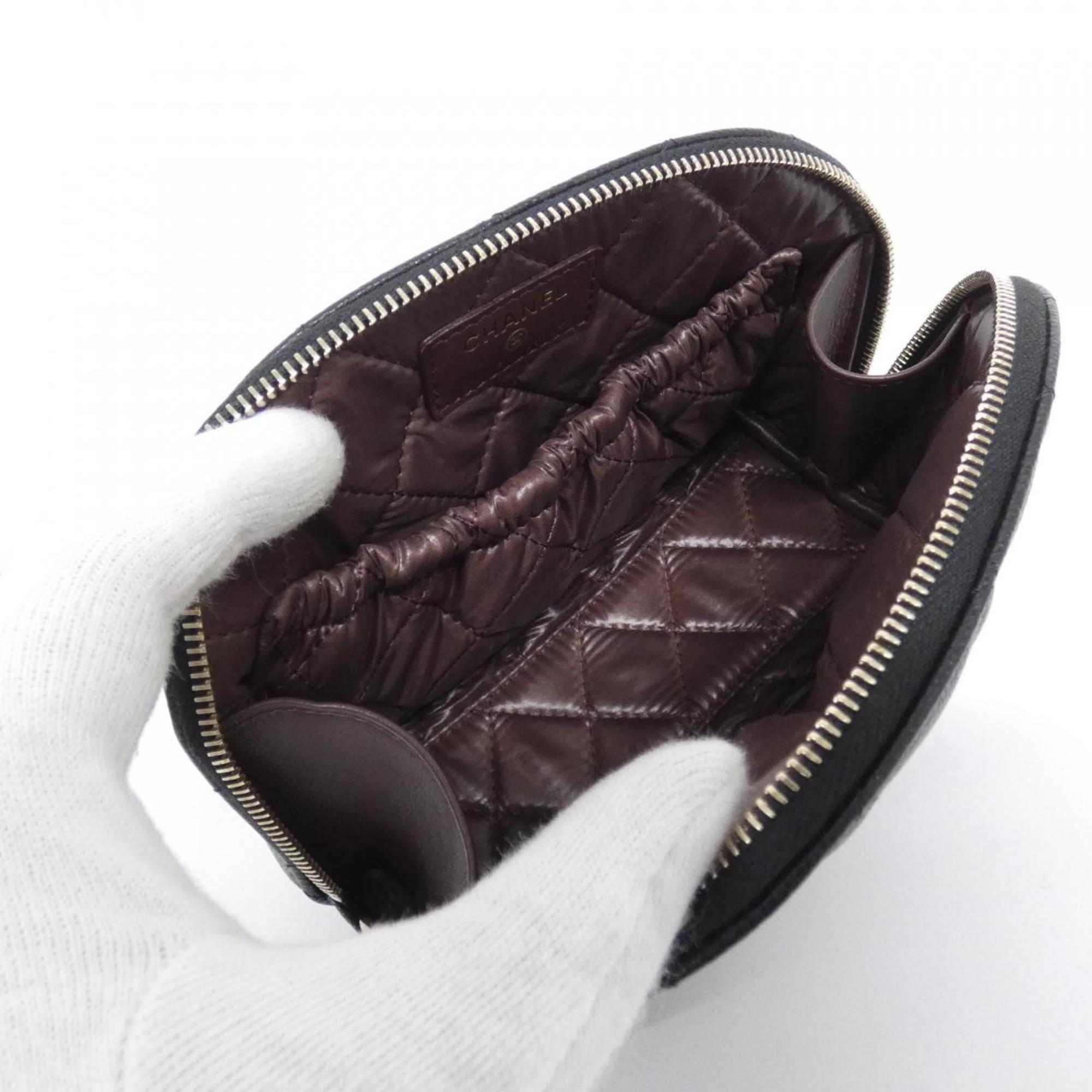 Chanel Black Grained Calfskin Pouch (Pre-Owned)