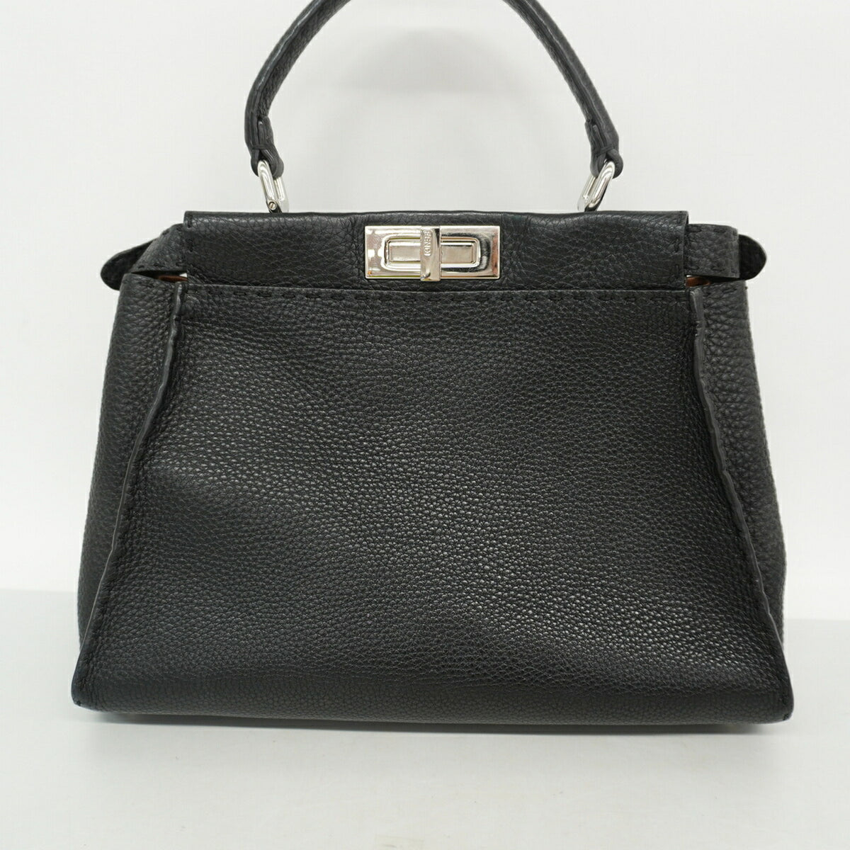 Fendi Black Leather Handbag (Pre-Owned)