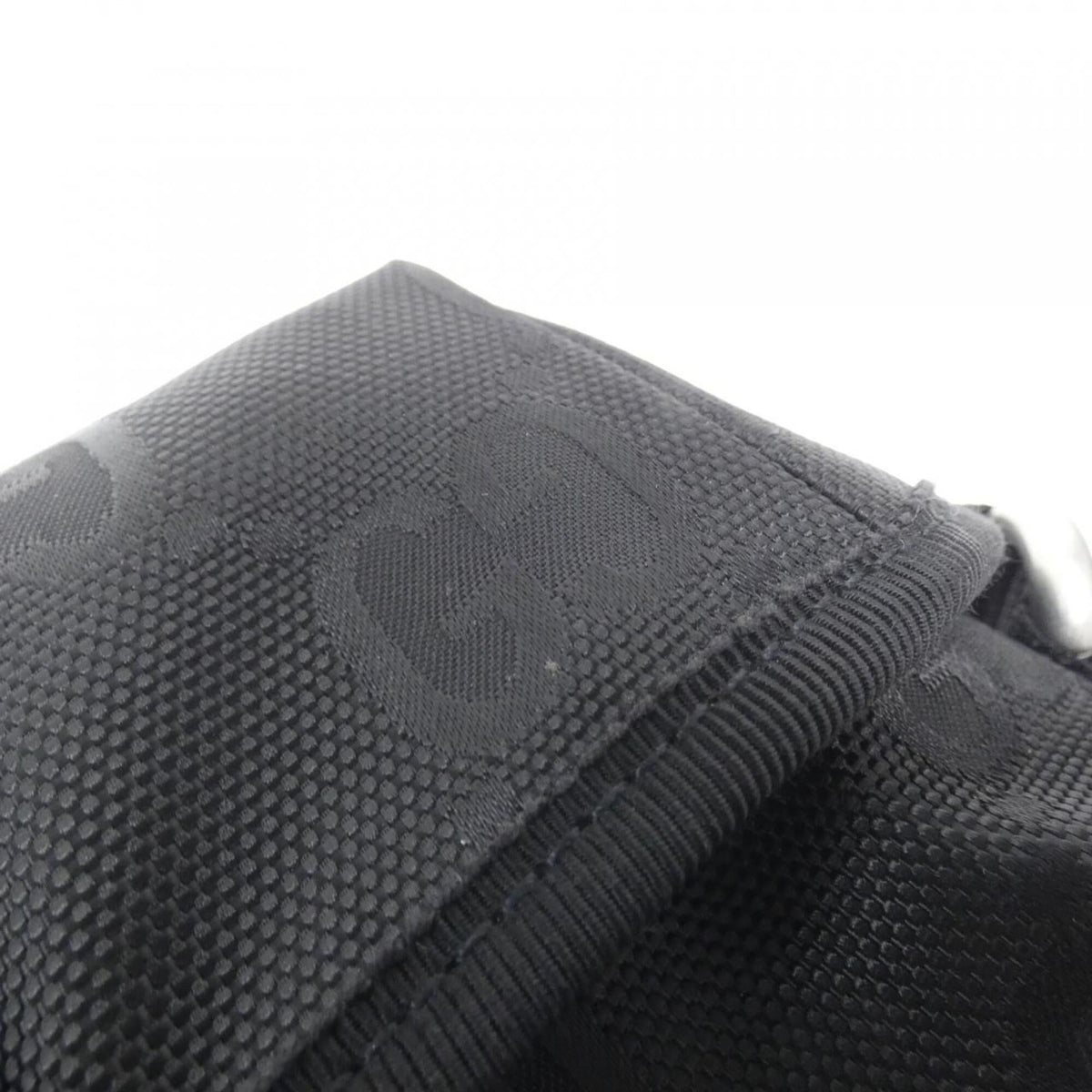 Gucci Black Nylon Shoulder Bag (Pre-Owned)