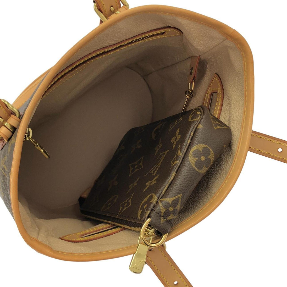 Louis Vuitton Marron Coated Canvas Pouch Shoulder Bag (Pre-Owned)
