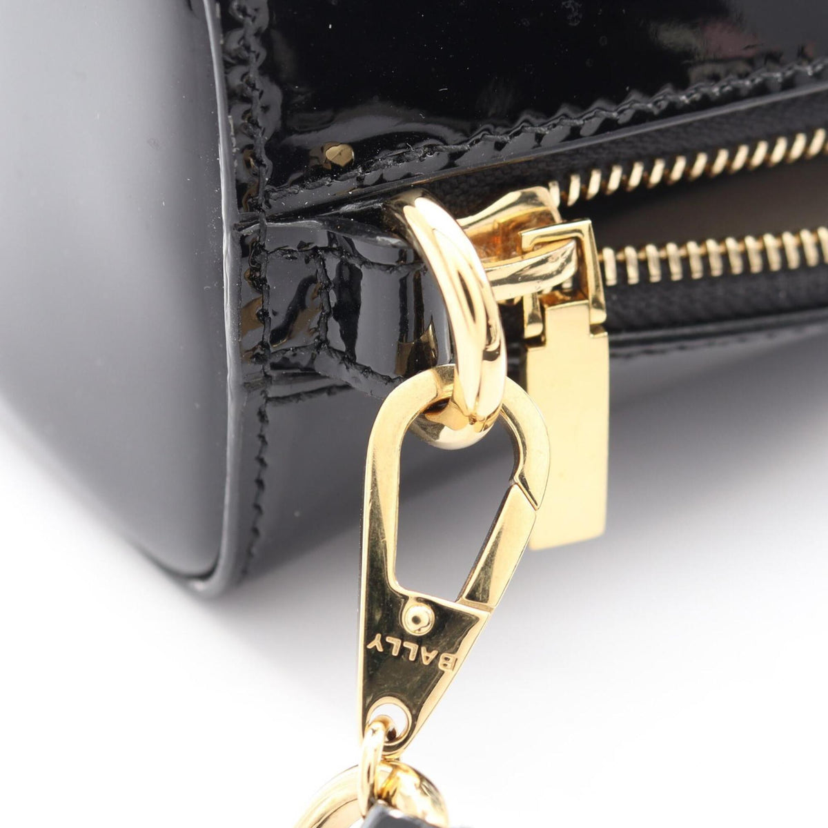 Bally Black Patent Leather Handbag Shoulder Bag (Pre-Owned)