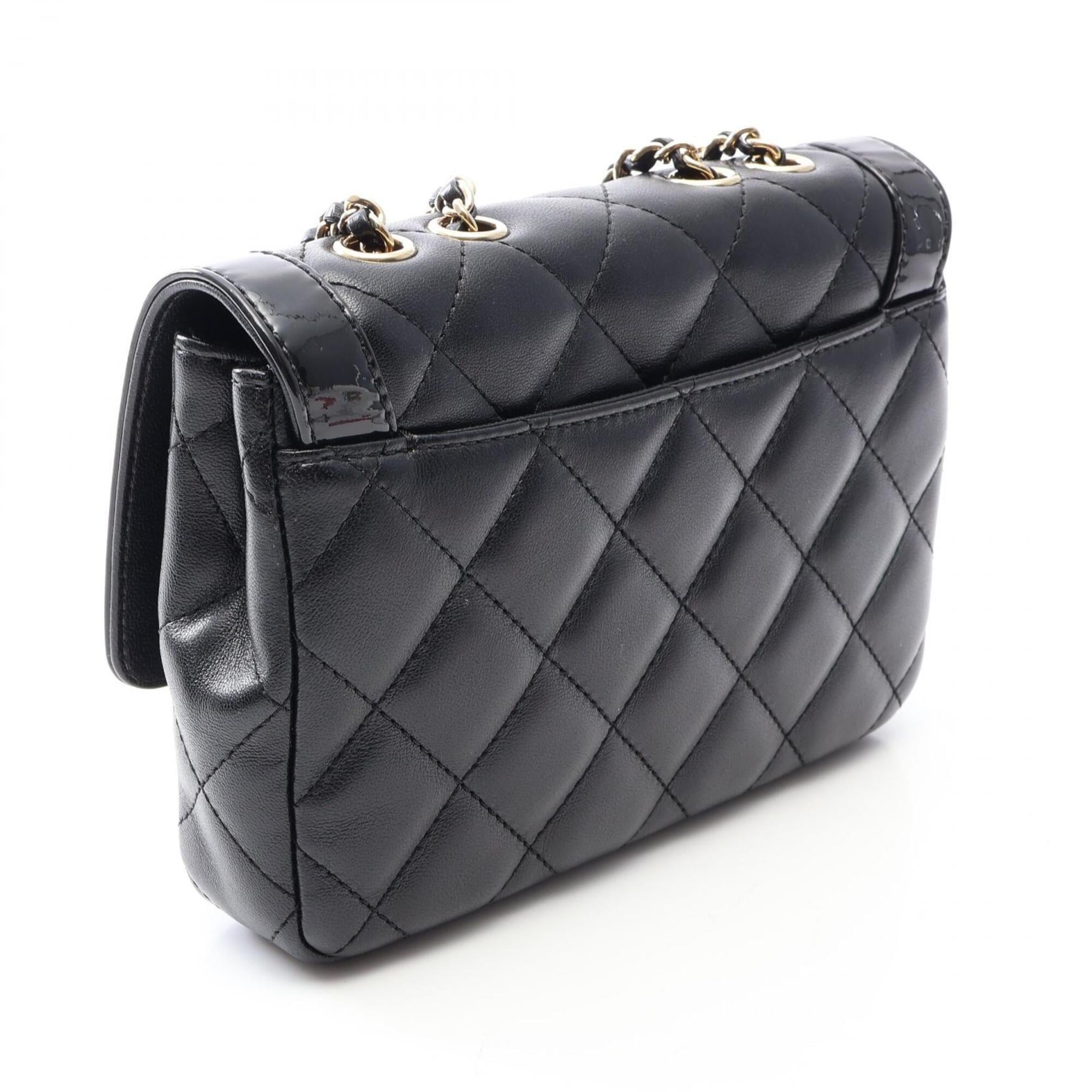 Chanel Black Patent Leather Handbag Shoulder Bag (Pre-Owned)
