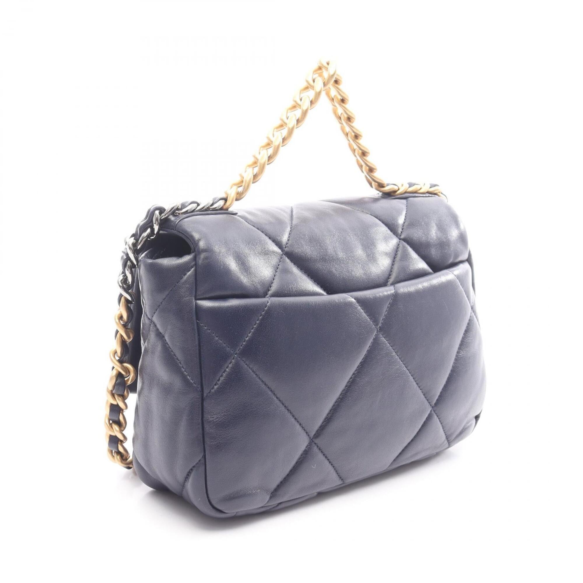 Chanel Matelasse Navy Leather Handbag Shoulder Bag (Pre-Owned)