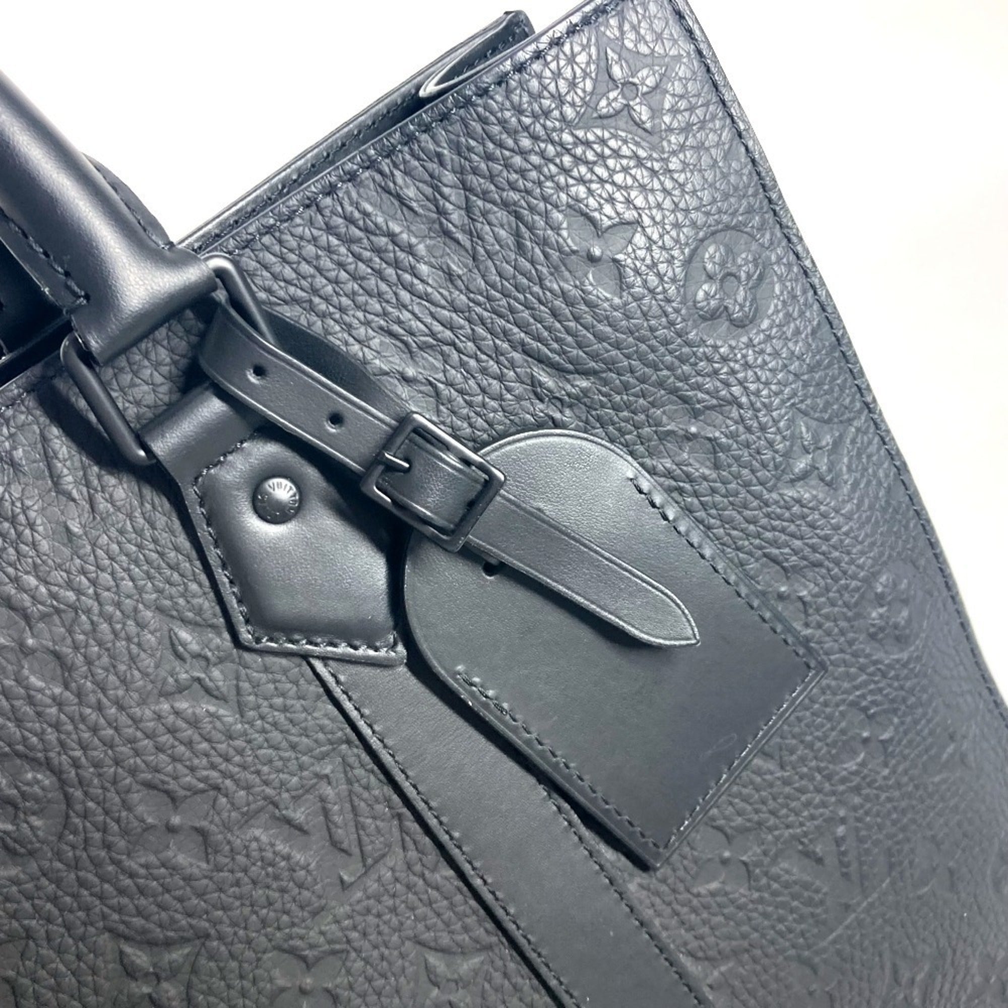 Louis Vuitton Black Noir Leather Handbag Tote Bag (Pre-Owned)