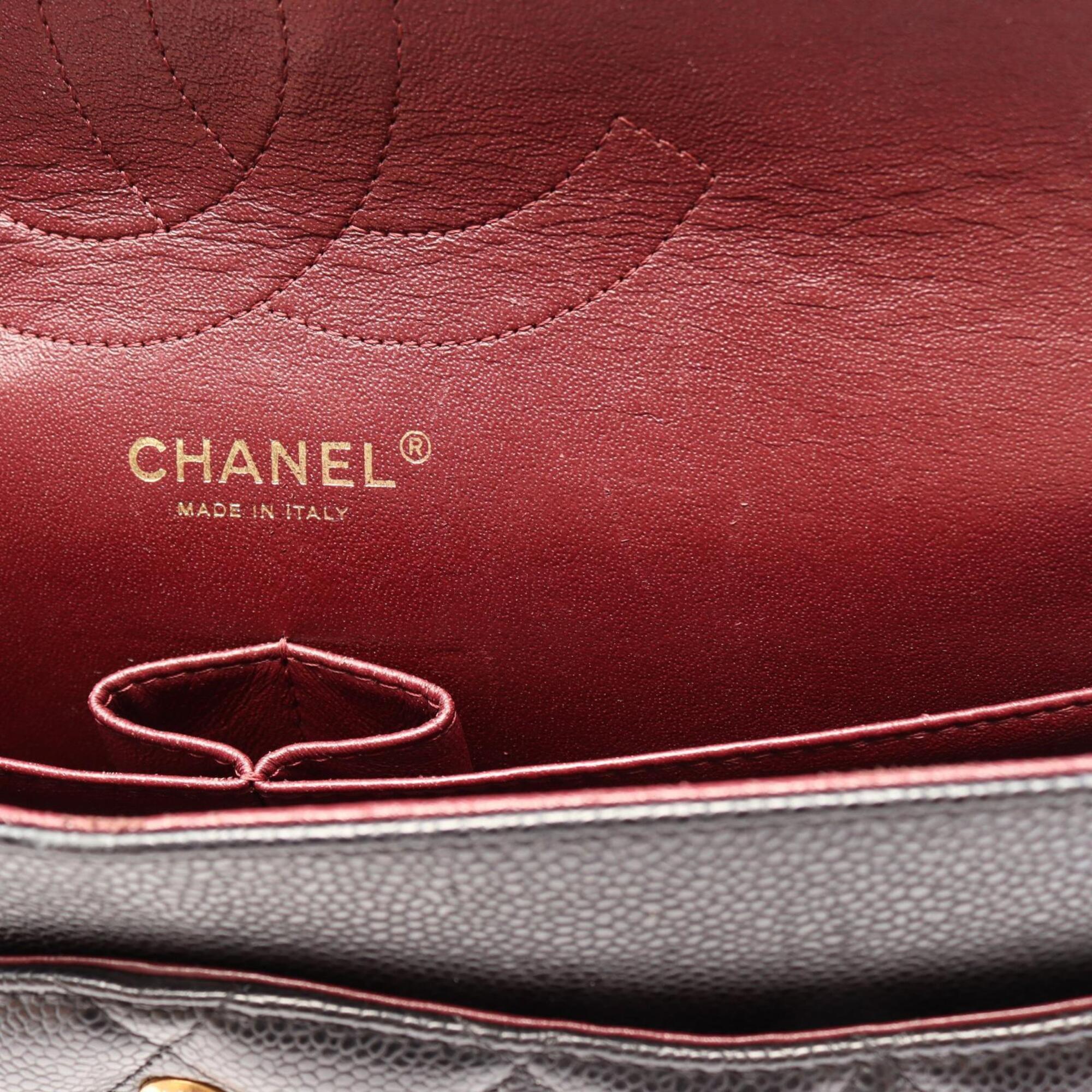 Chanel Black Grained Calfskin Handbag Shoulder Bag (Pre-Owned)