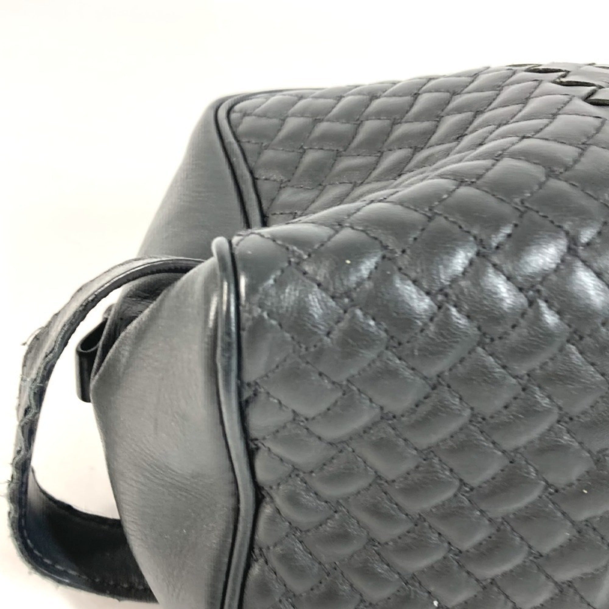 Bottega Veneta Intrecciato Dark Gray Leather Clutch Bag Handbag (Pre-Owned)