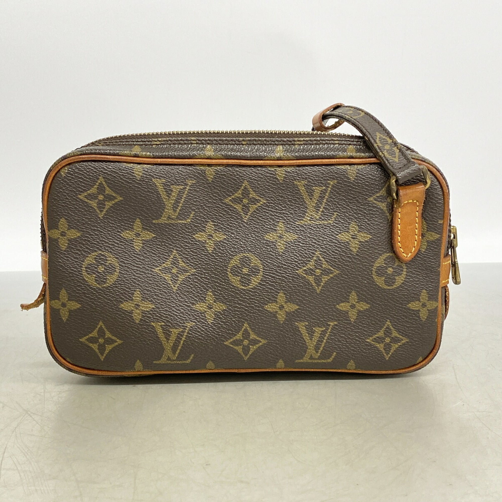 Louis Vuitton Brown Shoulder Bag (Pre-Owned)