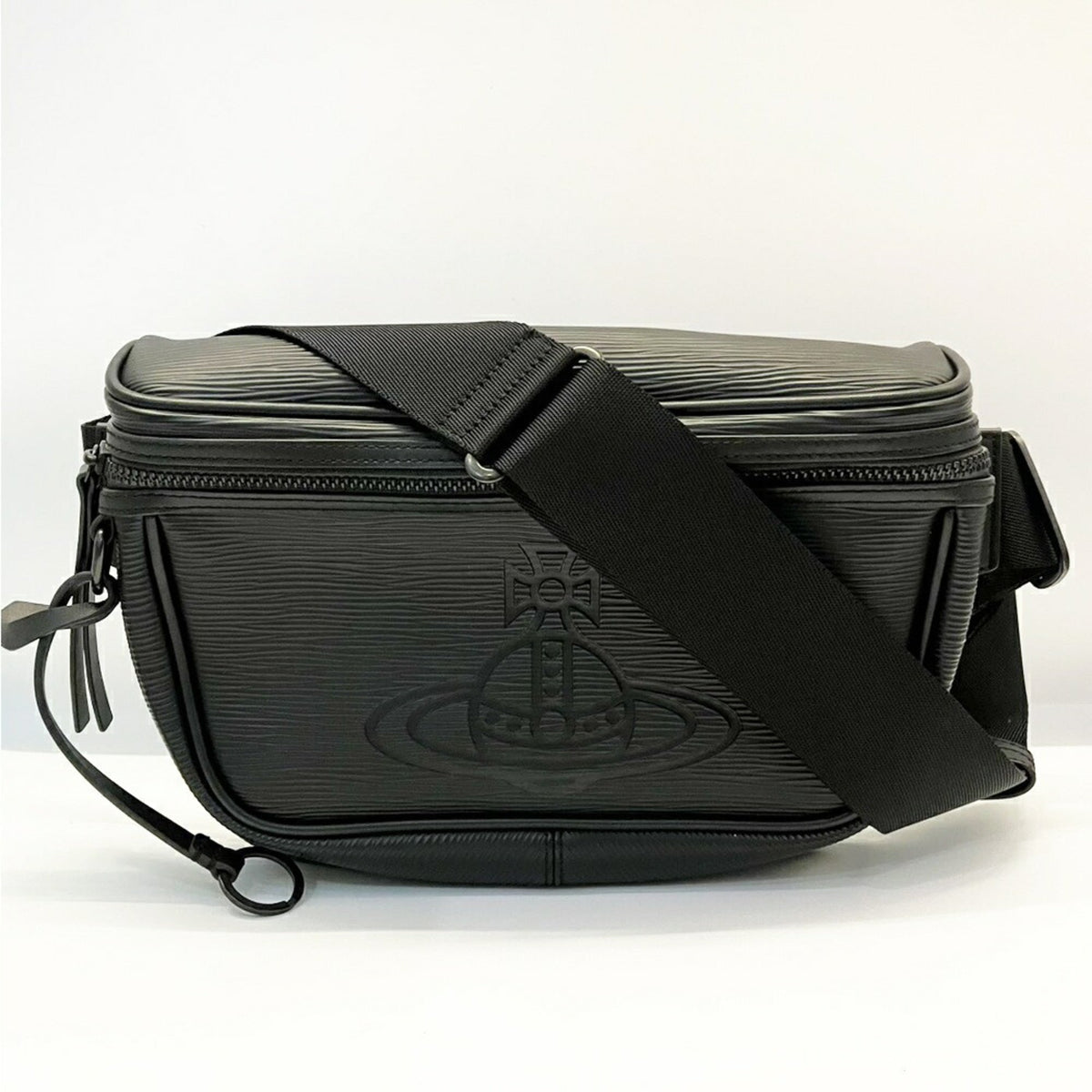 Vivienne Westwood Leather Sling Bag (Pre-Owned)