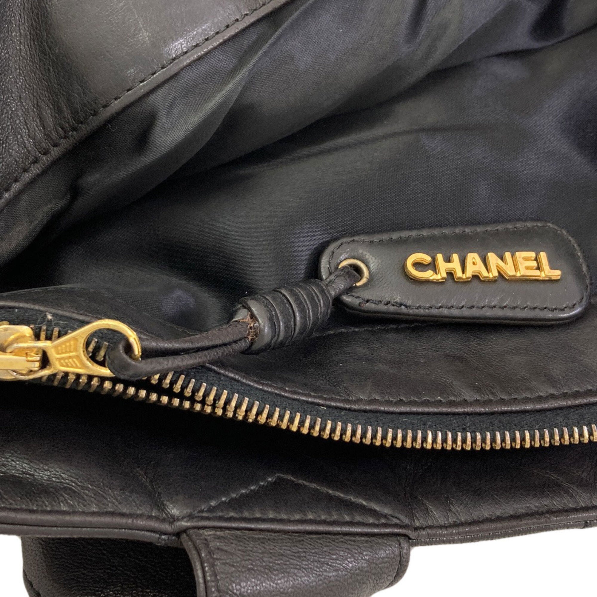 Chanel Black Leather Tote Bag (Pre-Owned)