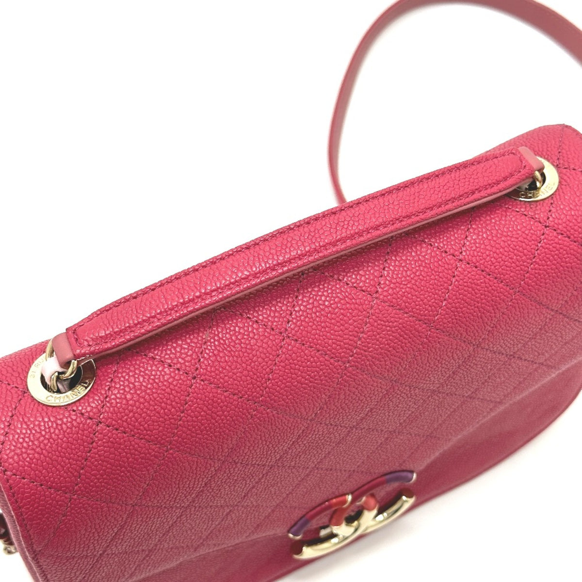 Chanel Pink Leather Shoulder Bag (Pre-Owned)