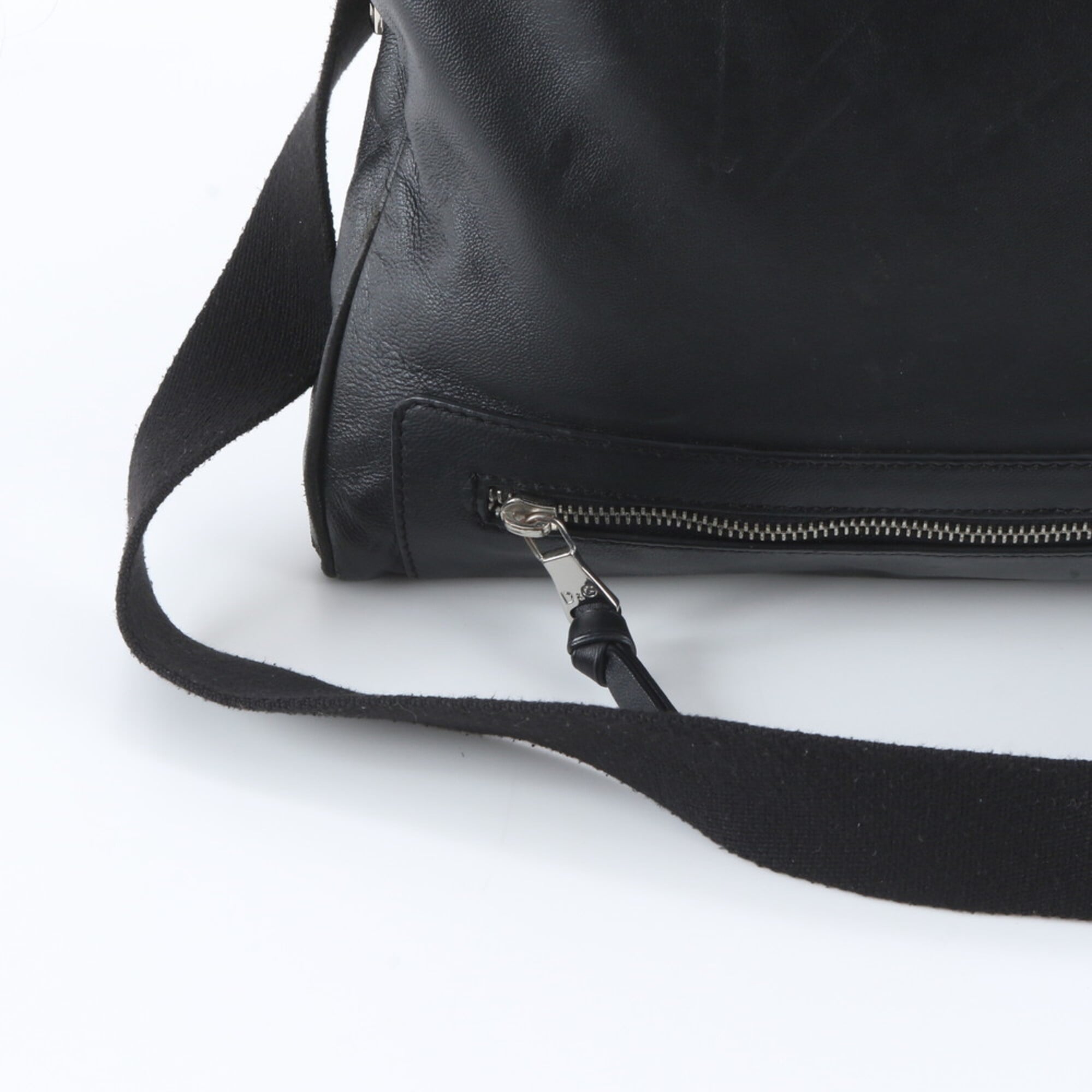 Dolce & Gabbana Black Leather Messenger Bag Shoulder Bag (Pre-Owned)
