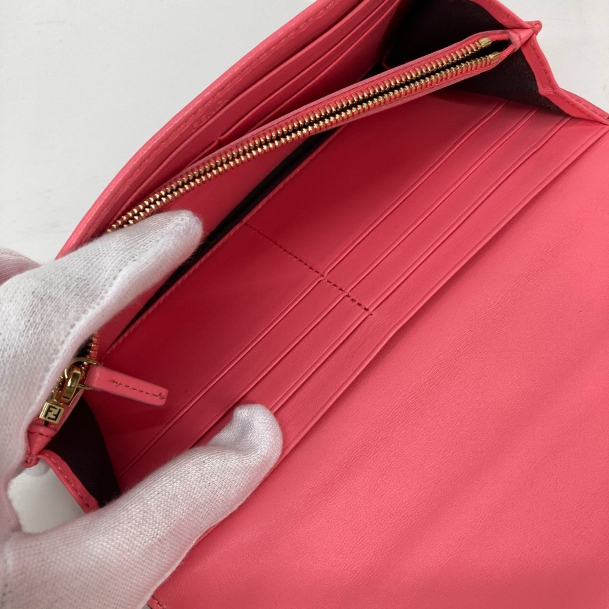 Fendi Pink Leather Long Wallet (Bi-Fold) (Pre-Owned)