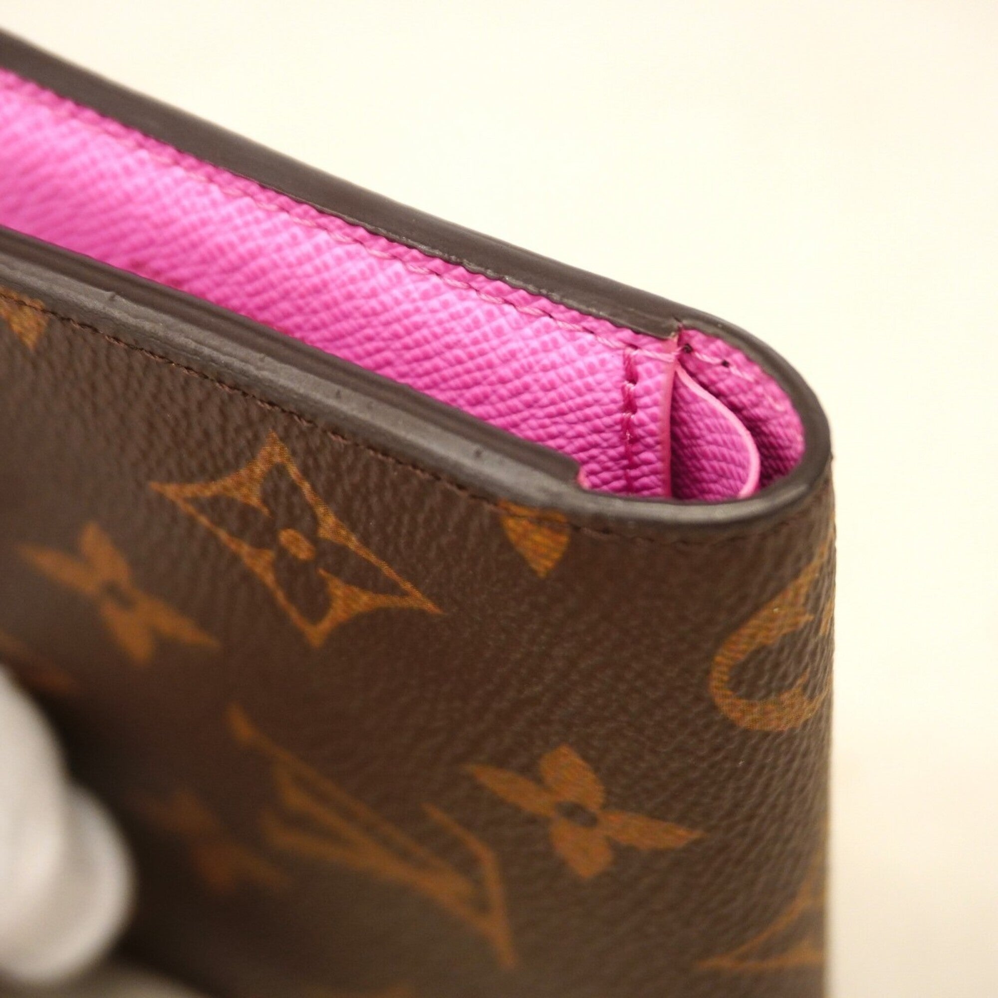 Louis Vuitton Brown Wallet (Bi-Fold) (Pre-Owned)