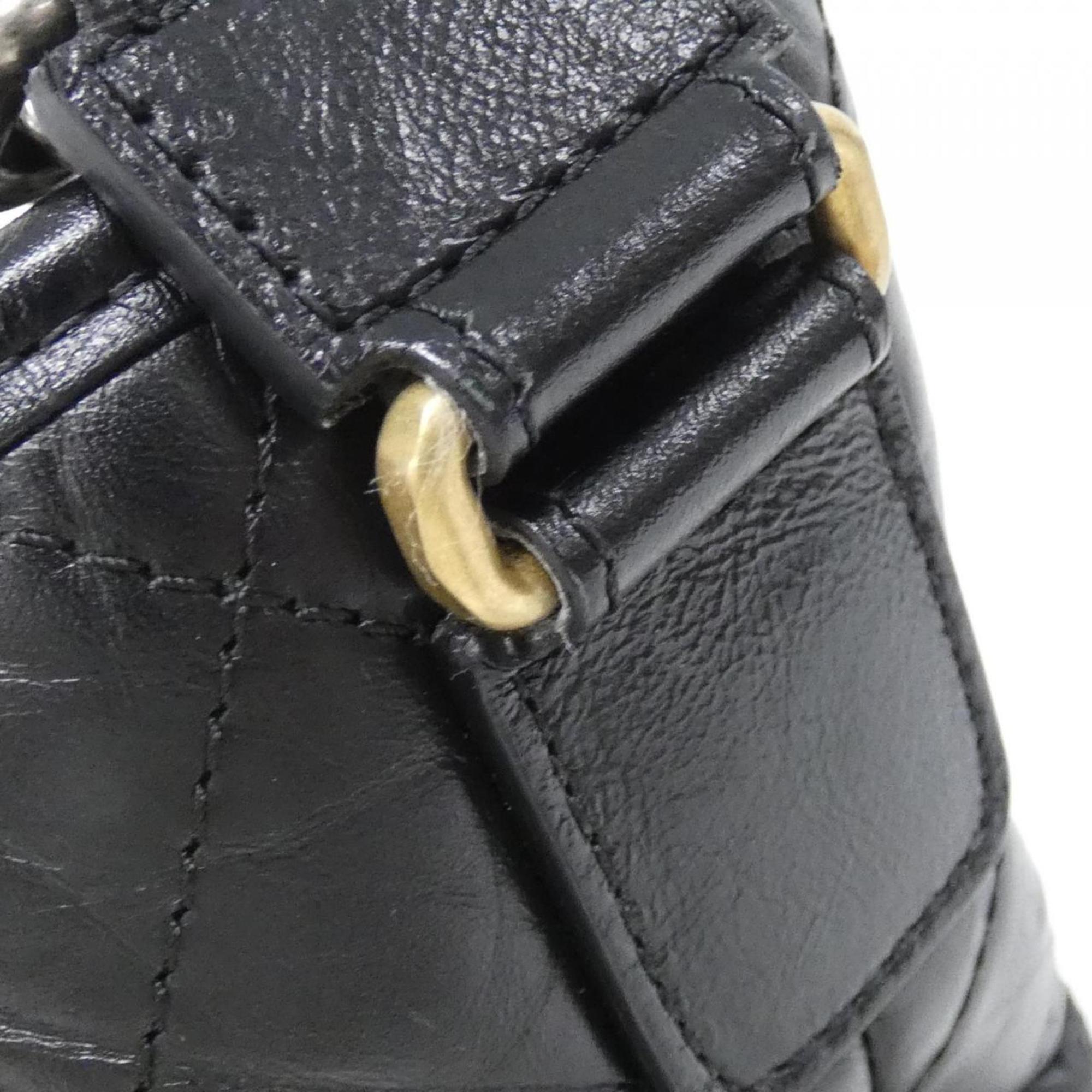 Chanel Black Leather Shoulder Bag (Pre-Owned)