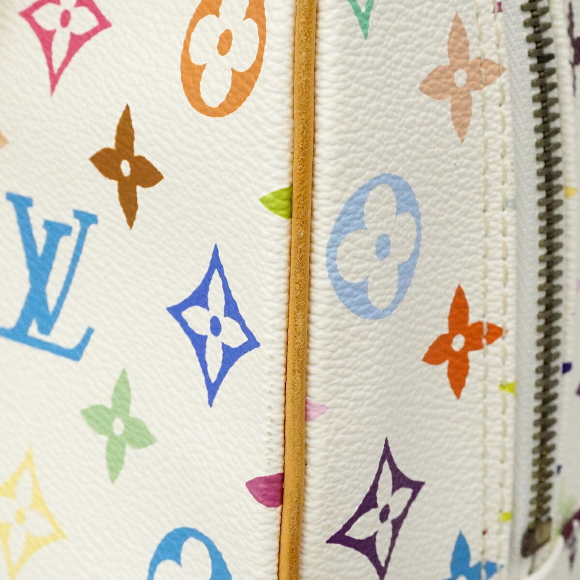 Louis Vuitton Blanc Handbag (Pre-Owned)