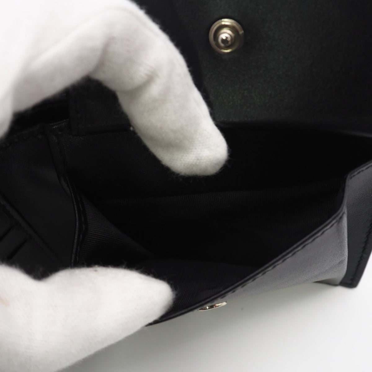 Gucci Black Leather Wallet (Bi-Fold) (Pre-Owned)