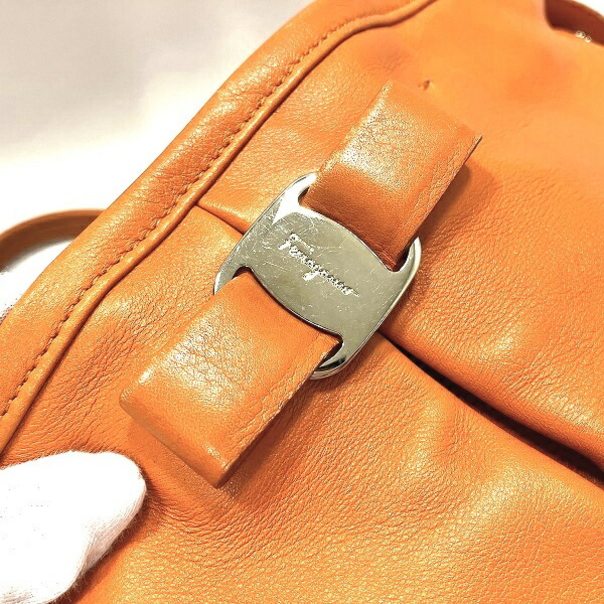 Salvatore Ferragamo Orange Leather Handbag (Pre-Owned)