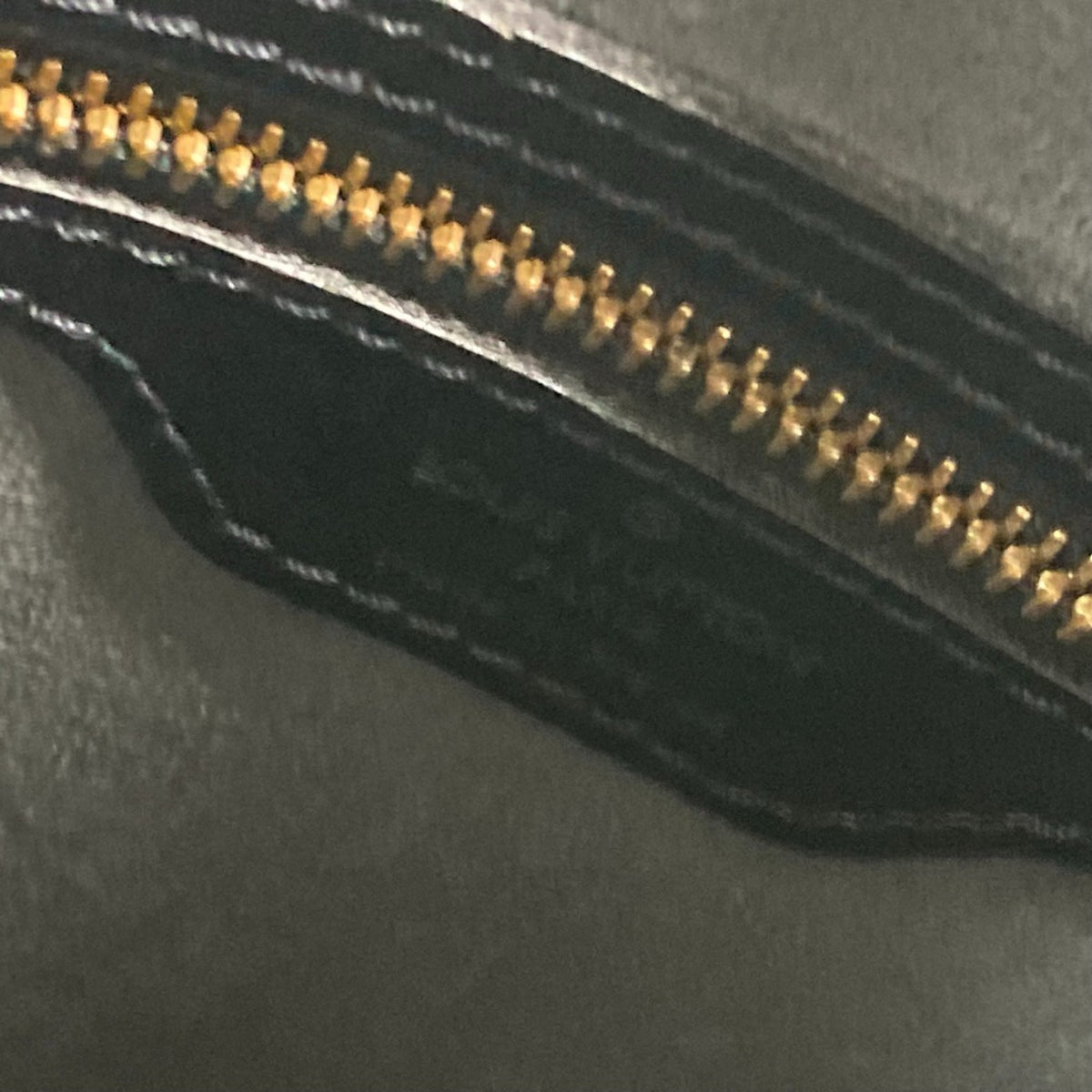 Louis Vuitton Epi Black Noir Epi Leather Shoulder Bag (Pre-Owned)