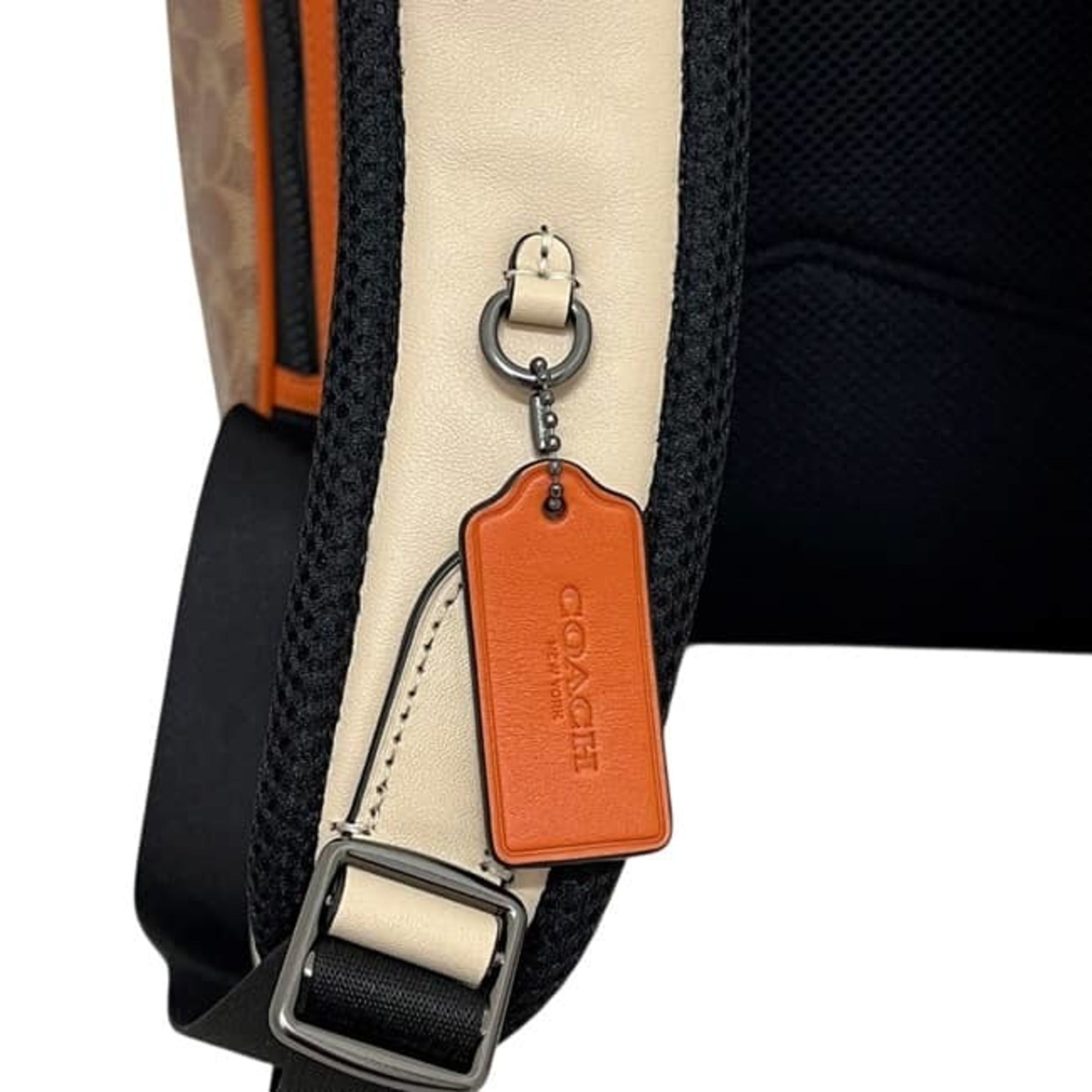 Coach Signature Beige White Leather Backpack (Pre-Owned)