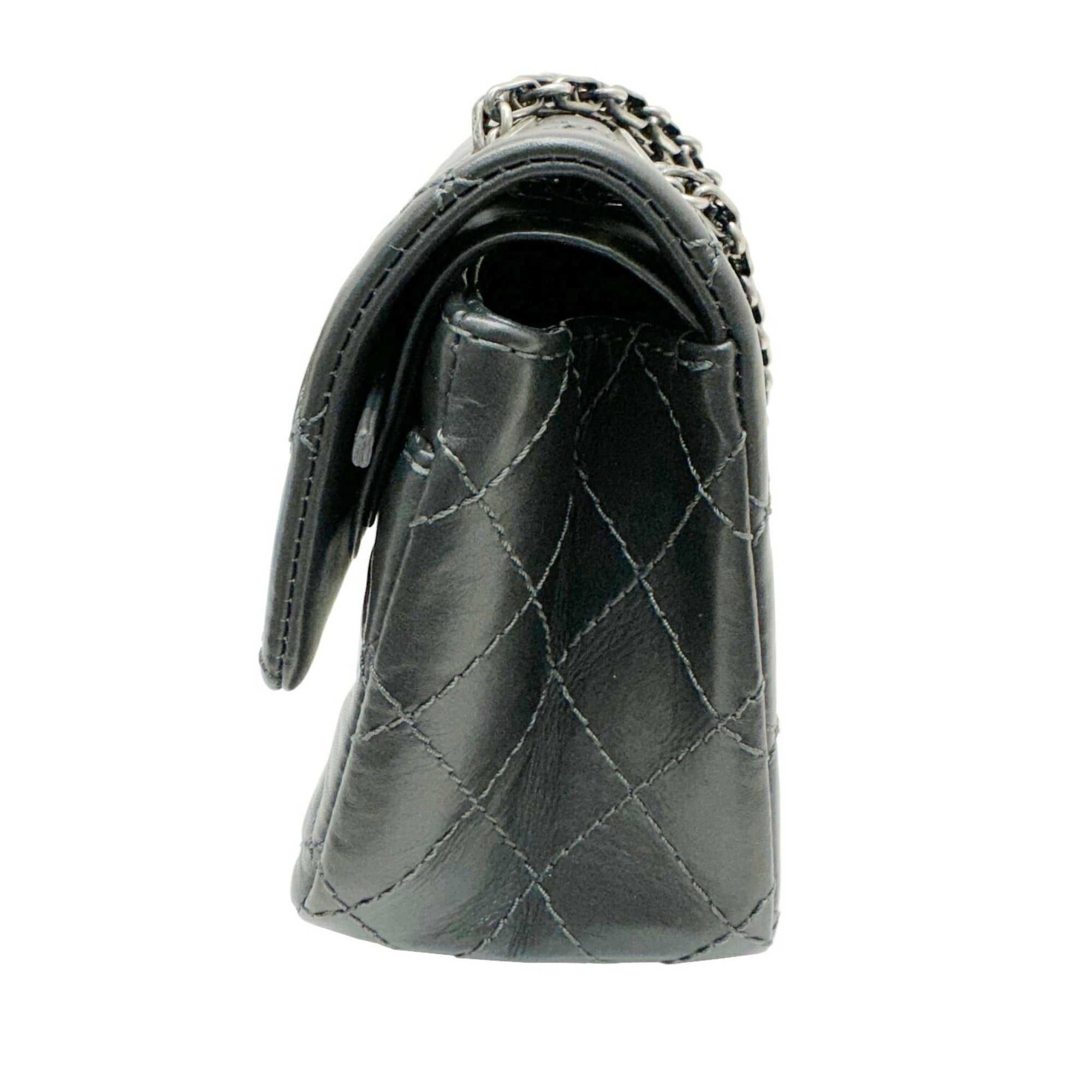 Chanel Dark Gray Leather Shoulder Bag (Pre-Owned)