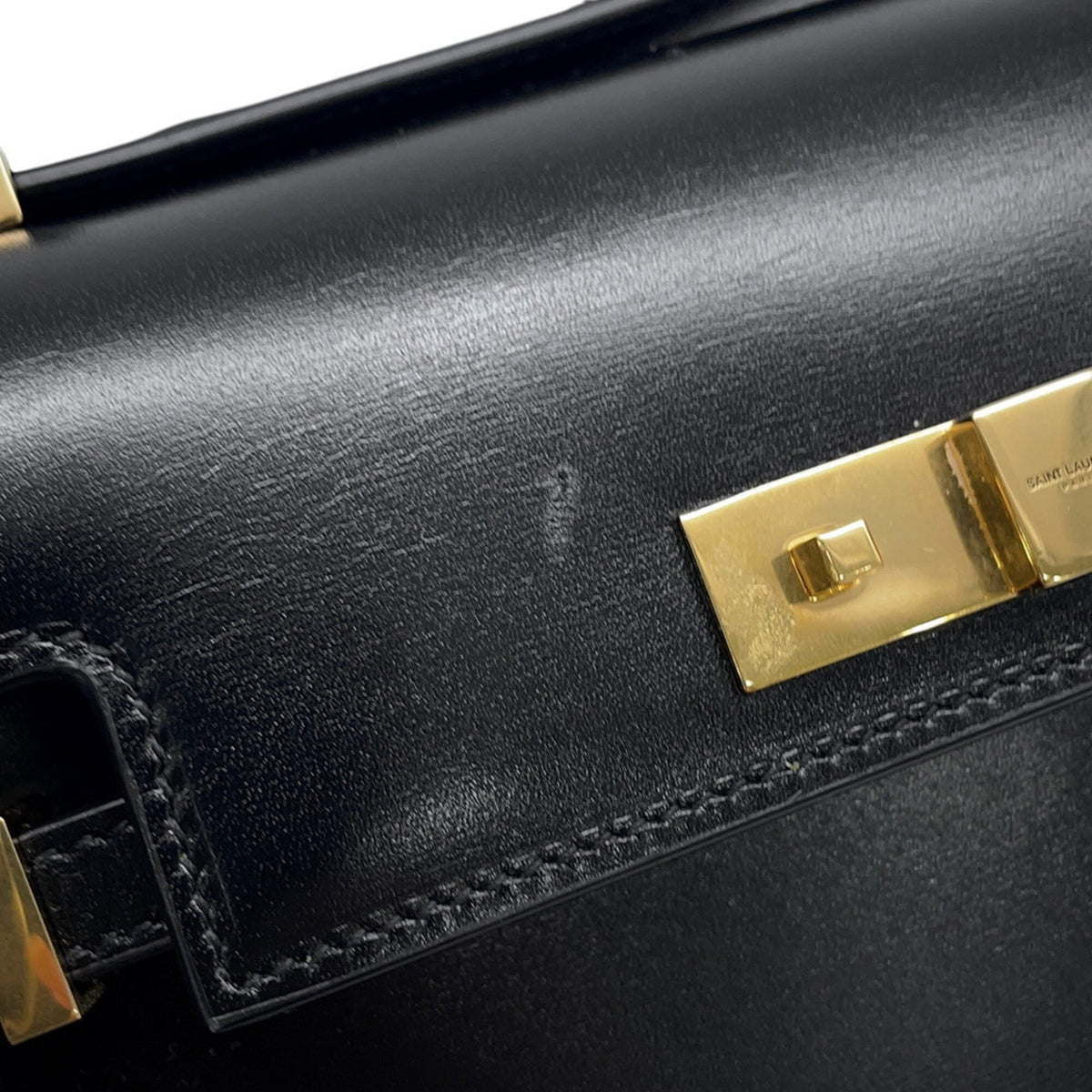 Yves Saint Laurent Black Leather Shoulder Bag (Pre-Owned)